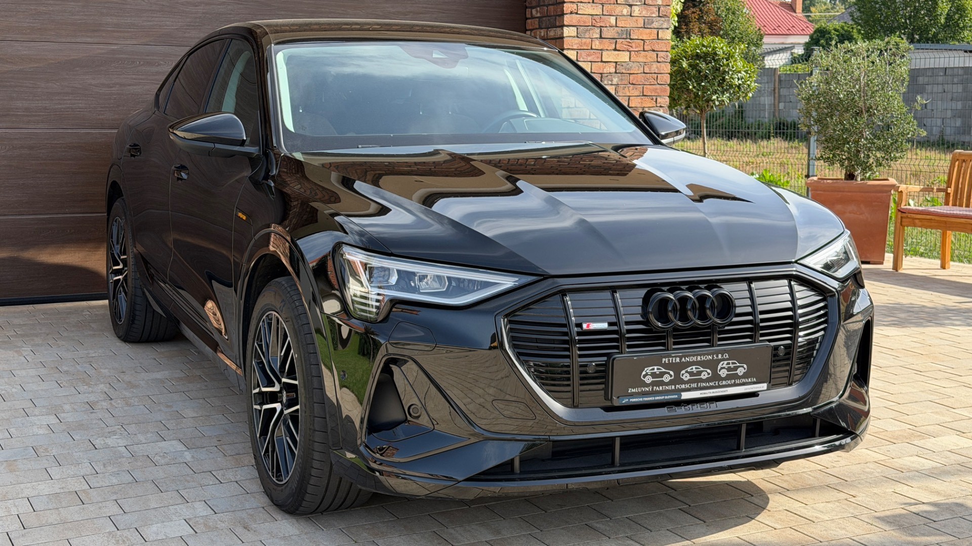 Audi E-tron 55 quattro S line — foto 4