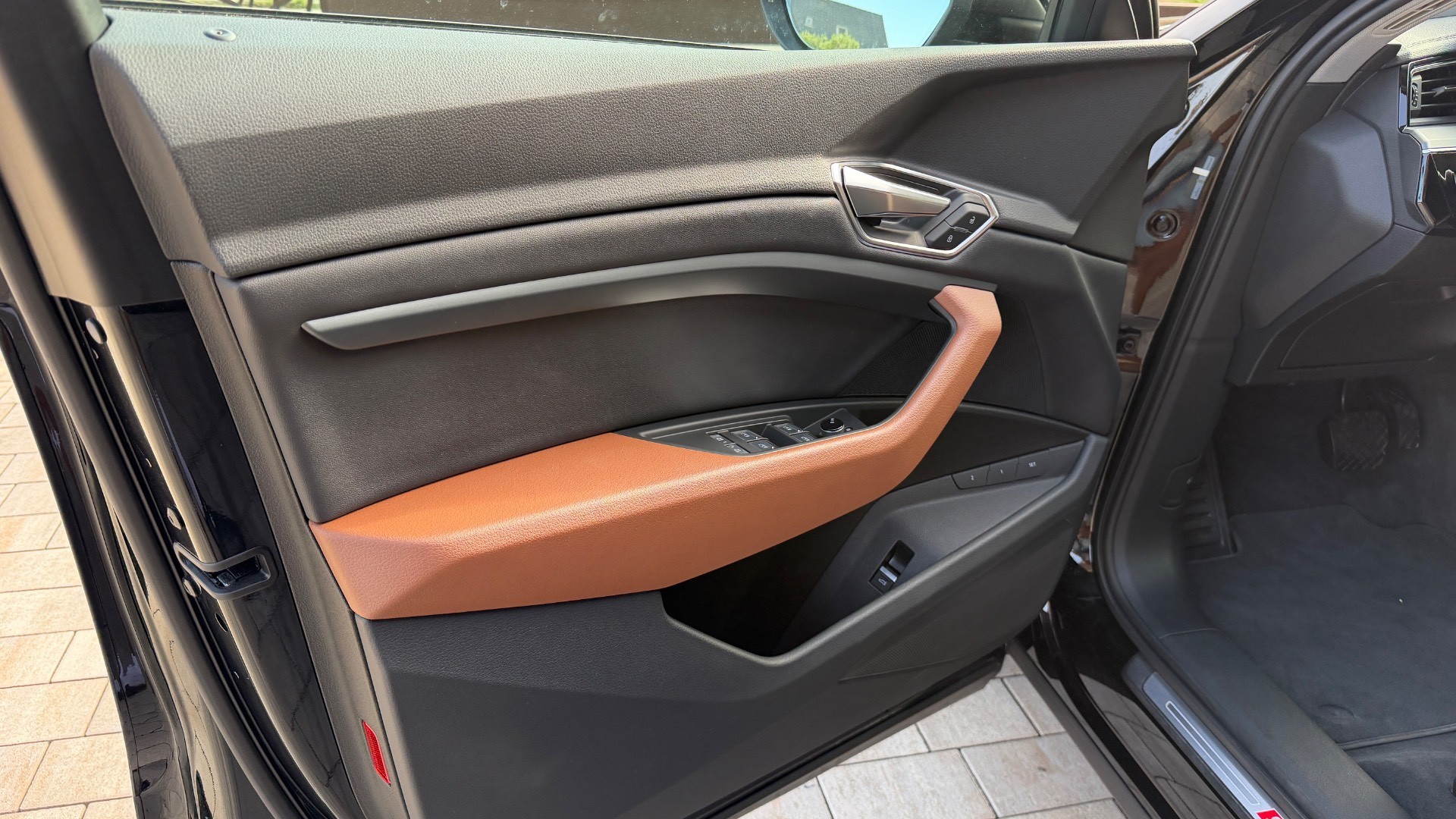 Audi E-tron 55 quattro S line — foto 28