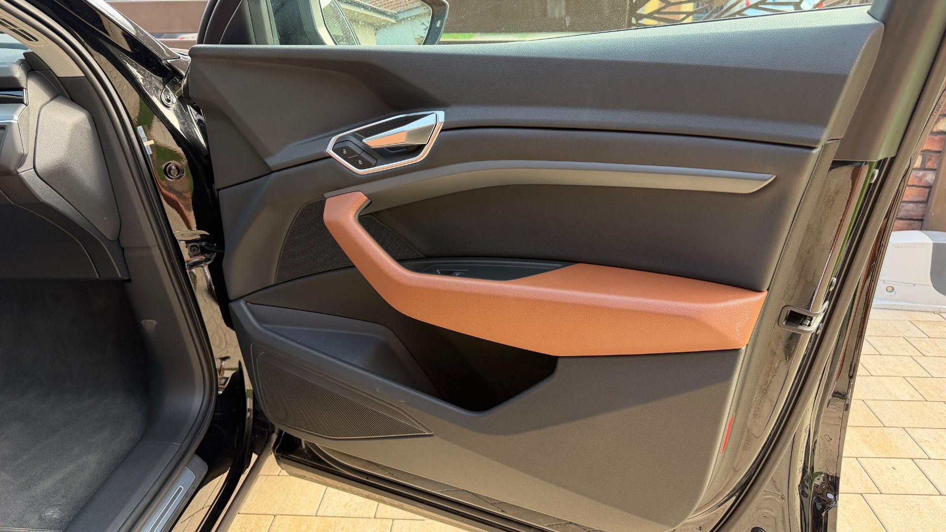 Audi E-tron 55 quattro S line — foto 35