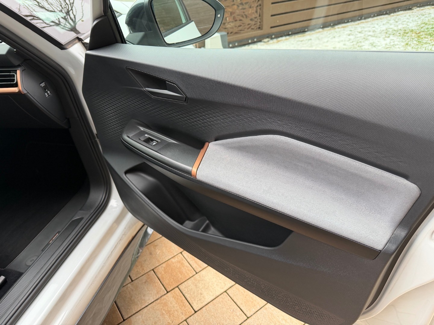 Cupra Born 150kW, 62kWh batéria, batéria 97% — foto 23