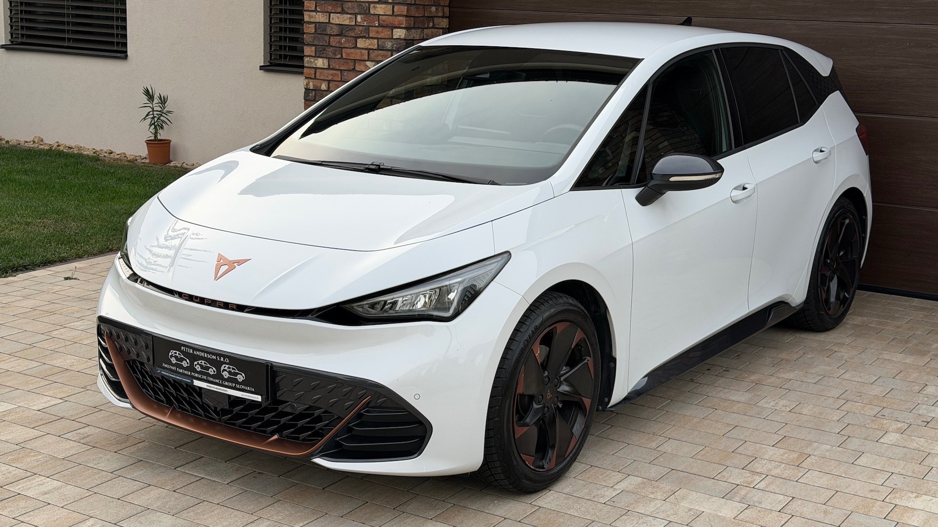 Cupra Born 150kW, 62kWh batéria, batéria SHO 98% — foto 14