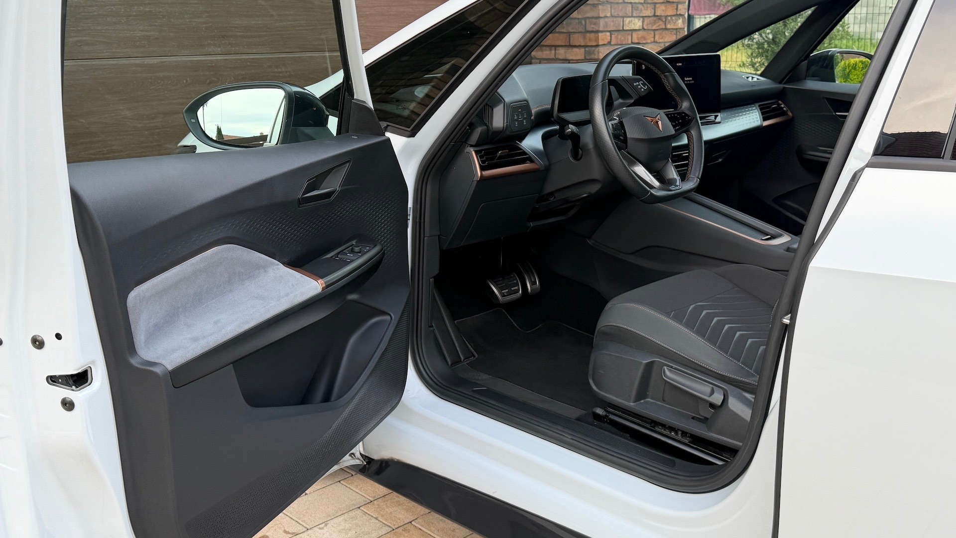 Cupra Born 150kW, 62kWh batéria, batéria SHO 98% — foto 20
