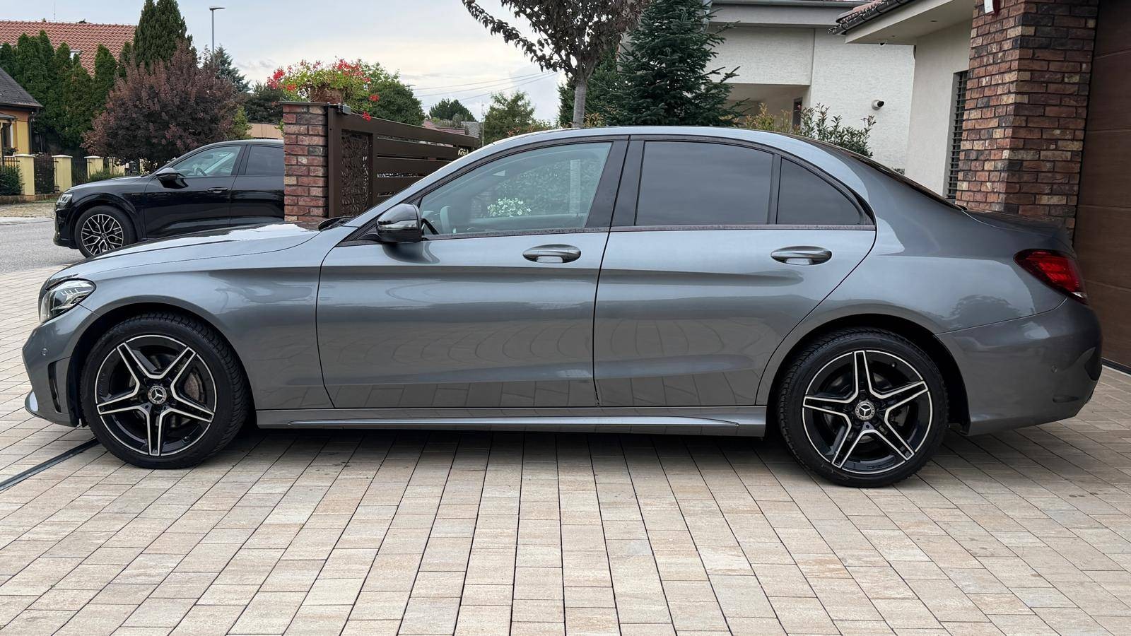 Mercedes-Benz C trieda Sedan 180 A/T — foto 5