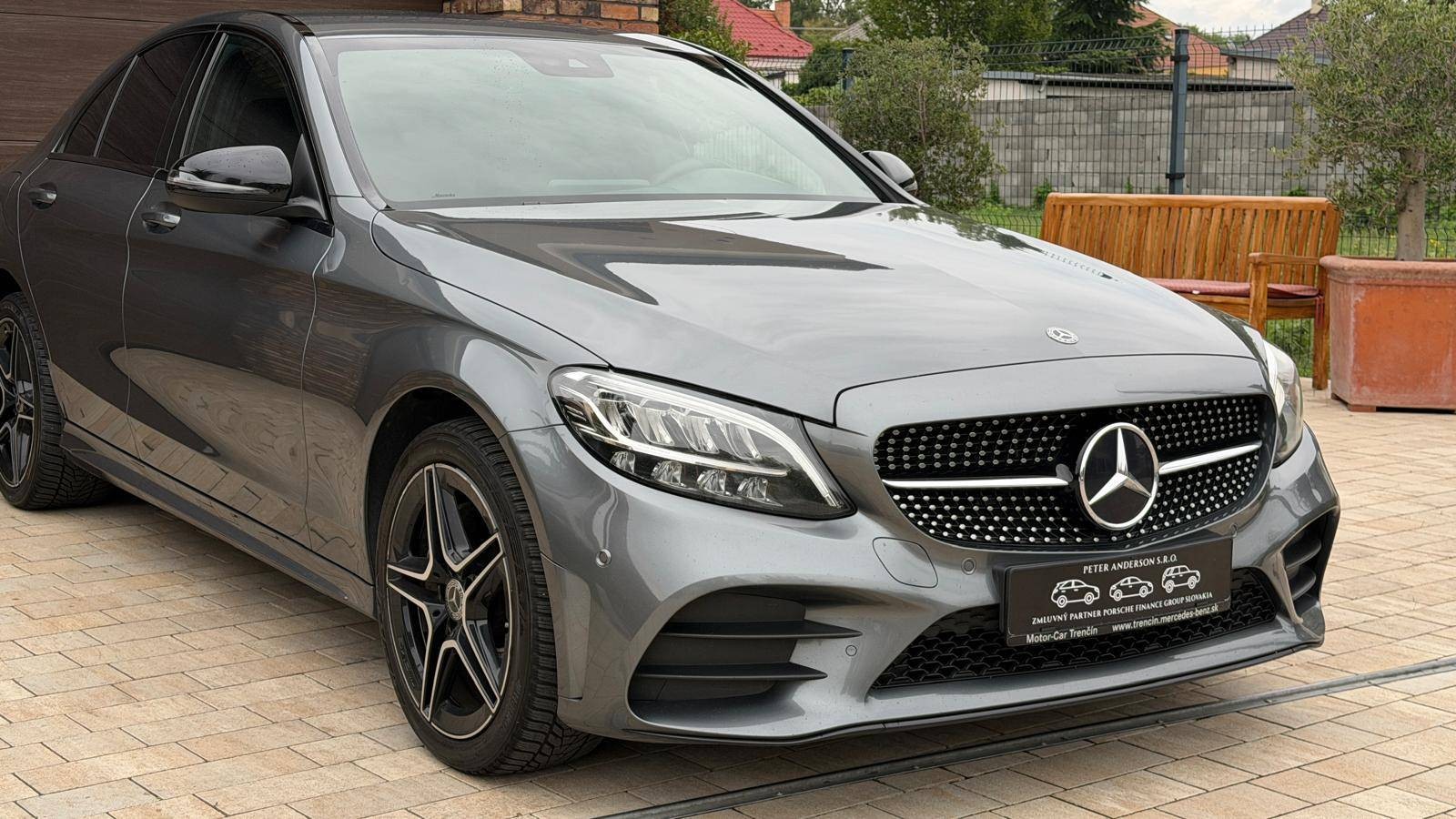 Mercedes-Benz C trieda Sedan 180 A/T — foto 7