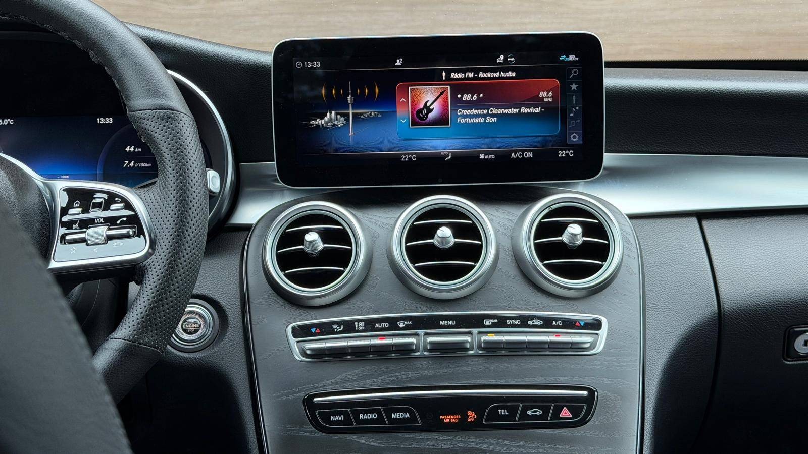Mercedes-Benz C trieda Sedan 180 A/T — foto 16
