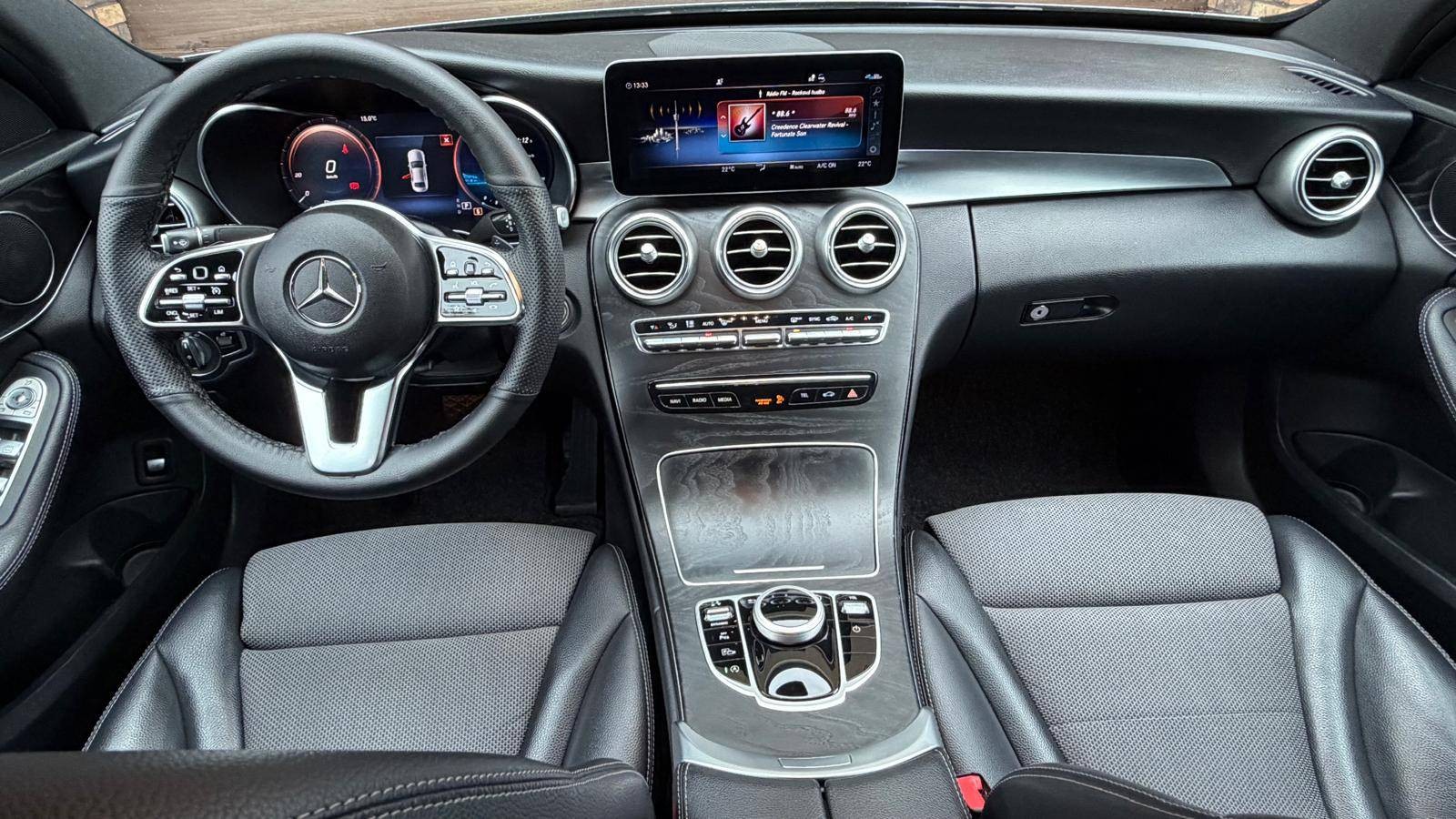 Mercedes-Benz C trieda Sedan 180 A/T — foto 17
