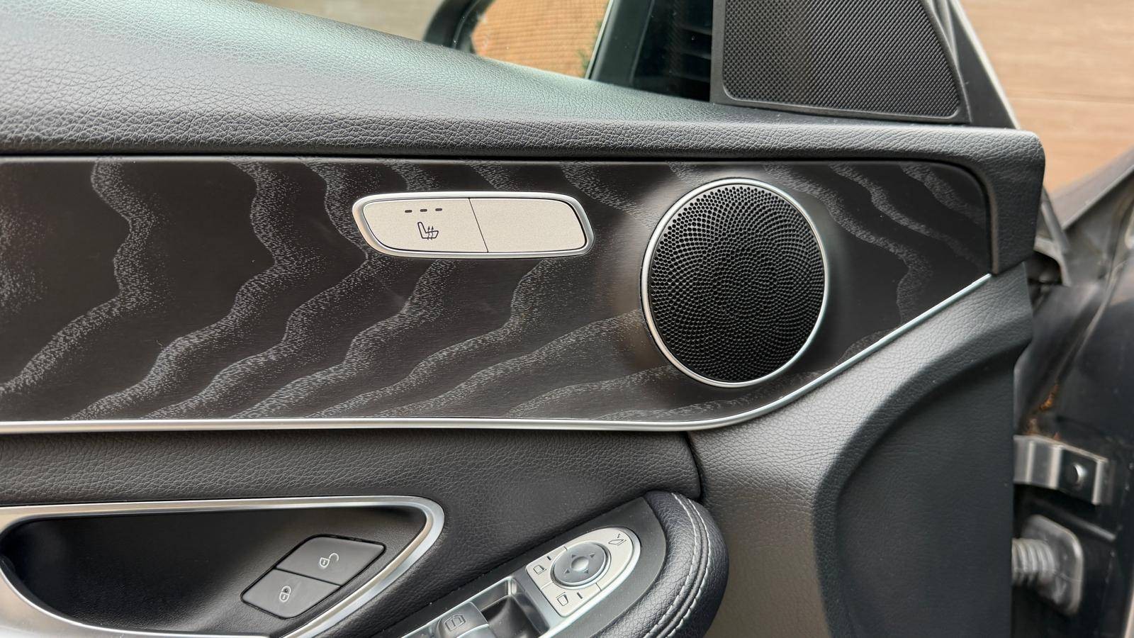 Mercedes-Benz C trieda Sedan 180 A/T — foto 21