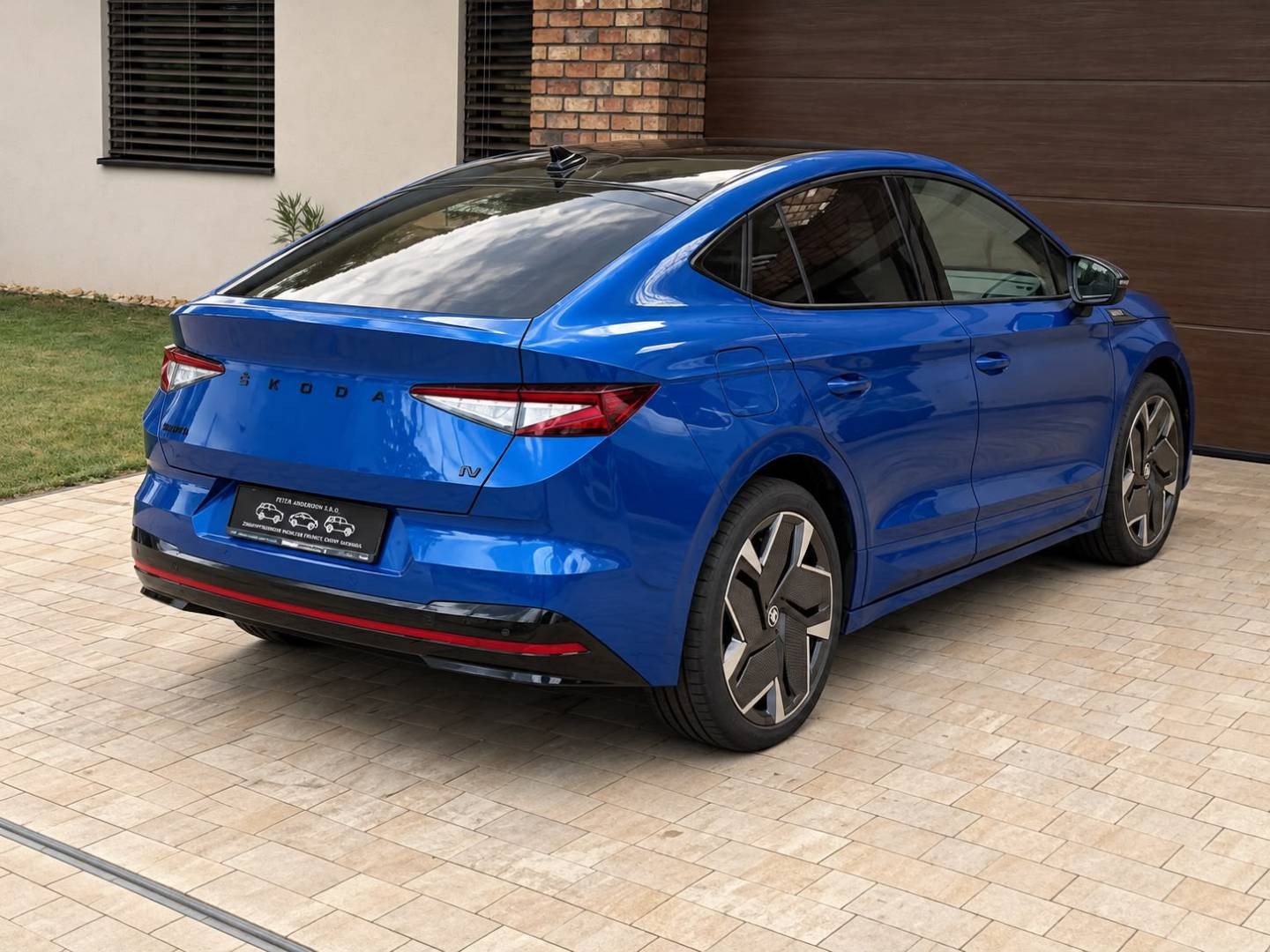Škoda Enyaq Coupé iV RS 4x4 — foto 2