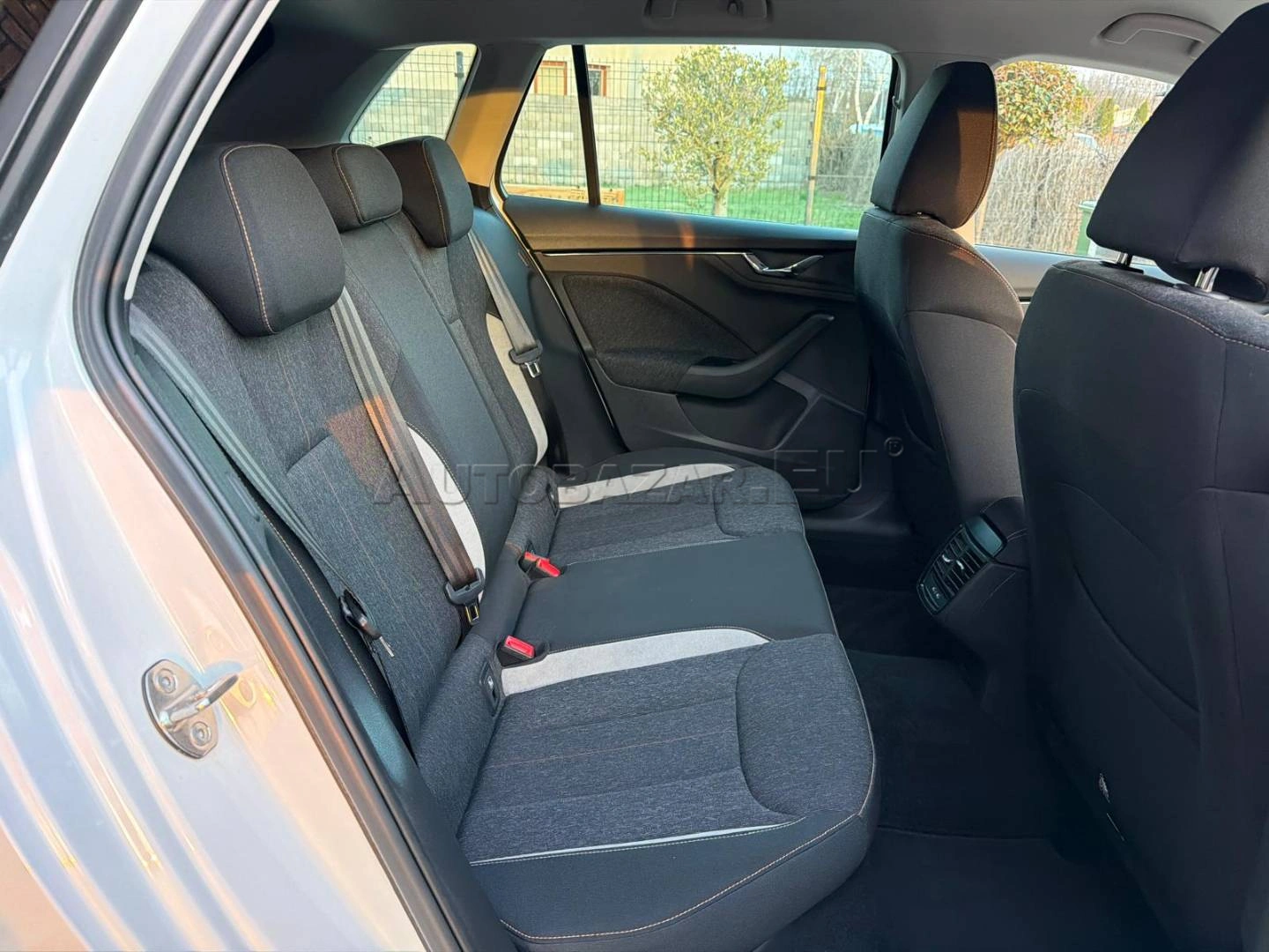 Škoda Kamiq 1.5 TSI Style DSG — foto 15