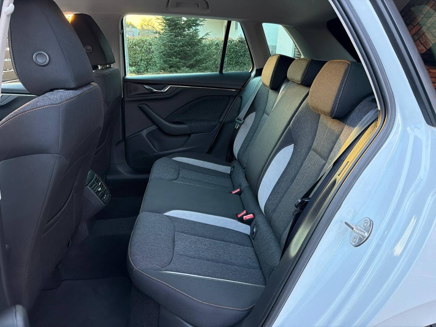 Škoda Kamiq 1.5 TSI Style DSG — foto 19