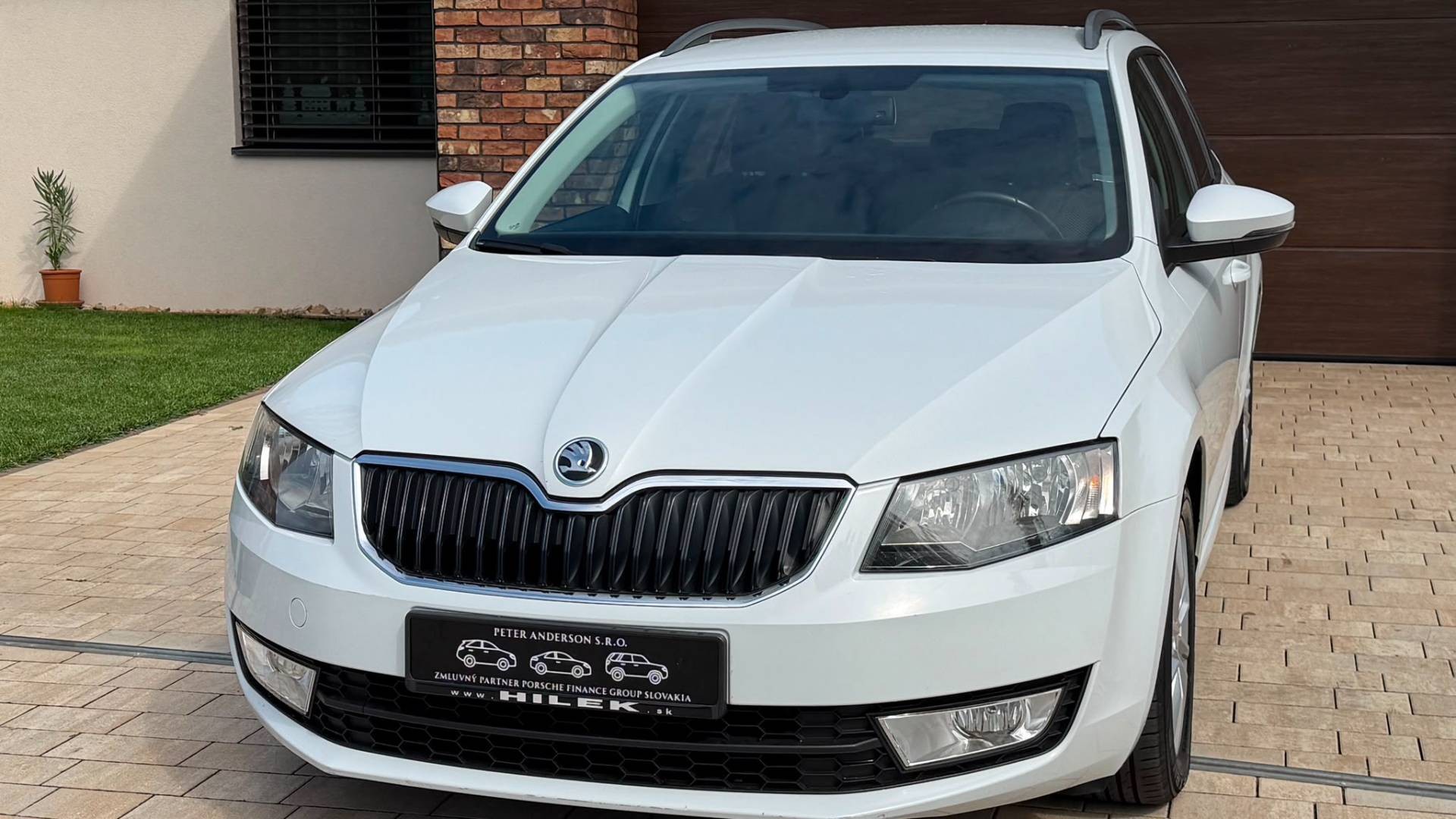 Škoda Octavia Combi 1.6 TDI 110k Ambition DSG — foto 7