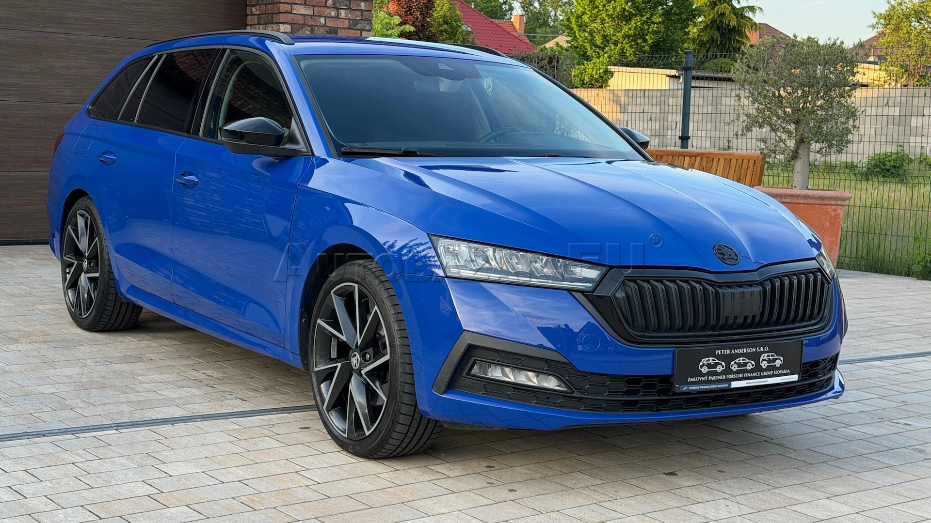 Škoda Octavia Combi 2.0 TDI SCR Style 4x4 DSG — foto 12