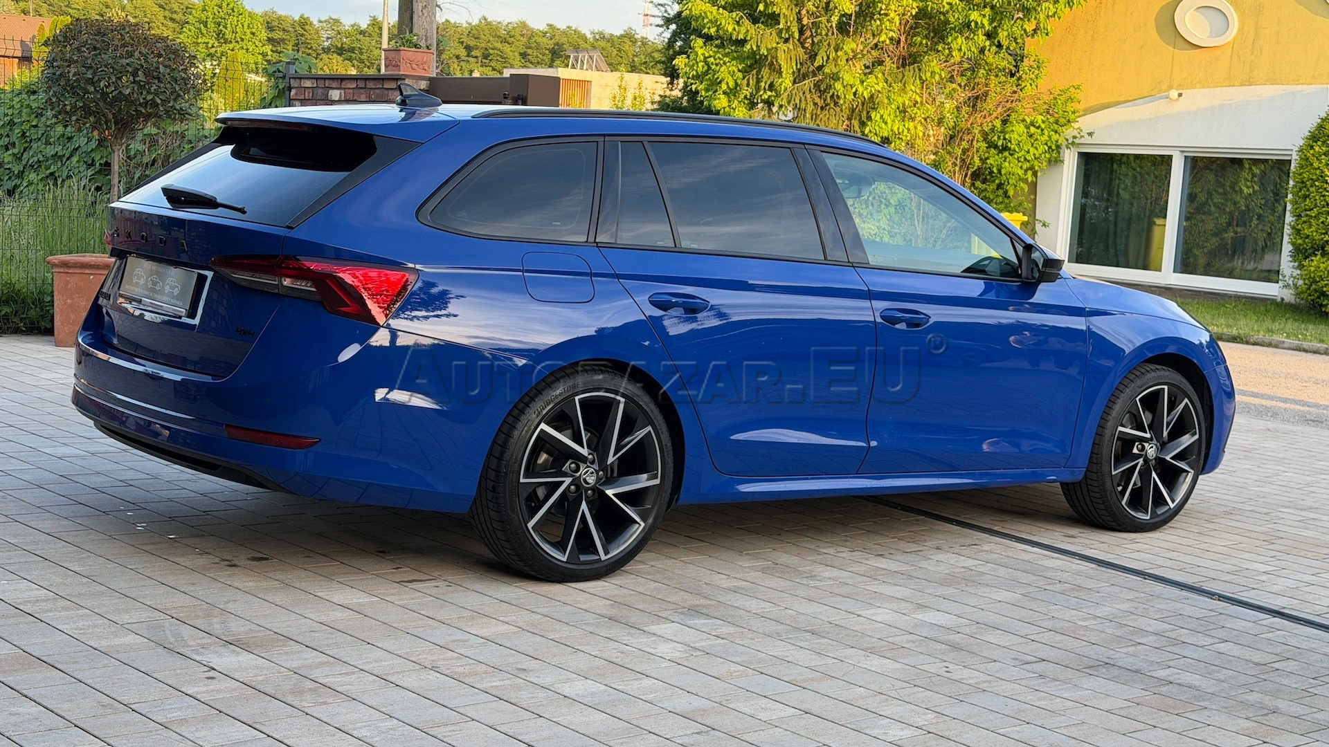 Škoda Octavia Combi 2.0 TDI SCR Style 4x4 DSG — foto 16