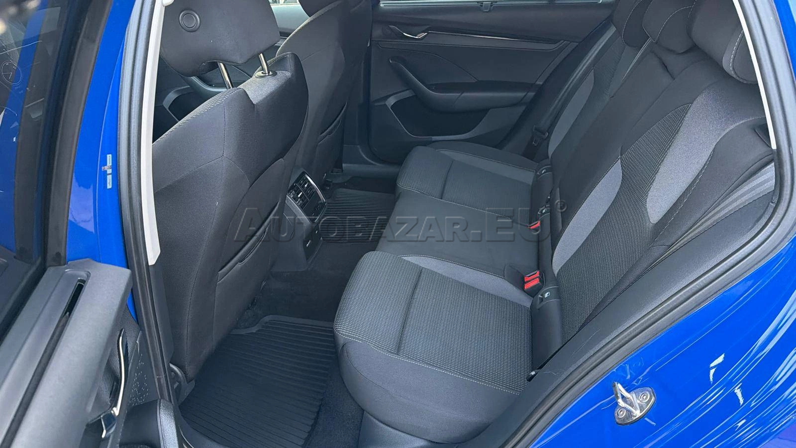Škoda Octavia Combi 2.0 TDI SCR Style 4x4 DSG — foto 26