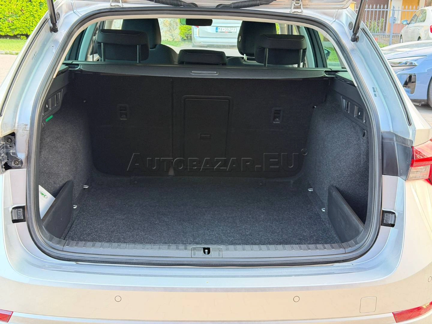 Škoda Octavia Combi 2.0 TDI SCR Style DSG — foto 19