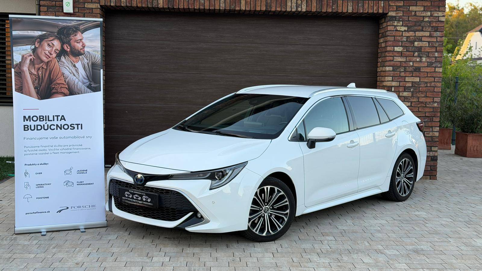 Toyota Corolla Combi TS 2.0 Hybrid Dynamic Force e-CVT Executive