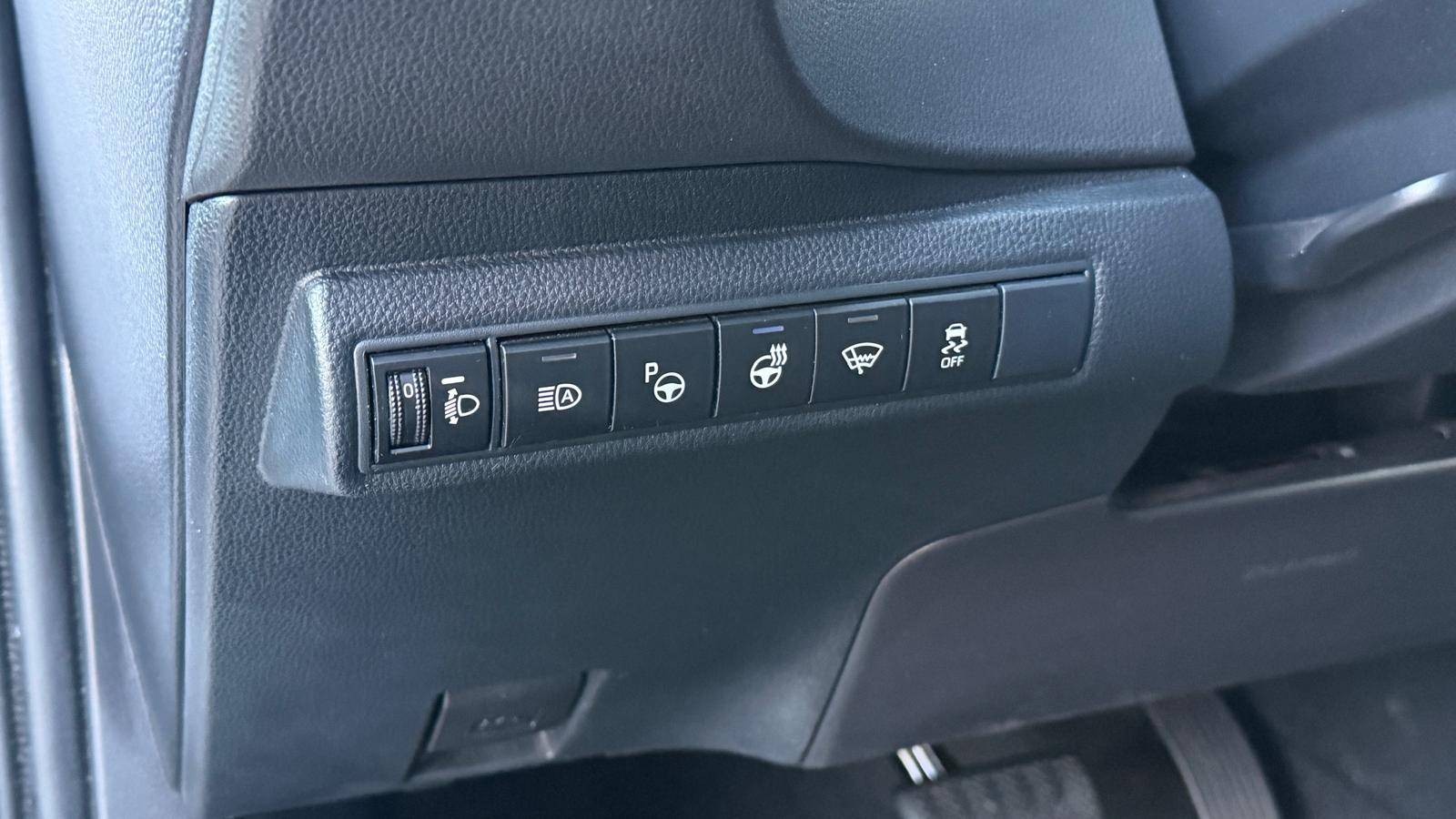 Toyota Corolla Combi TS 2.0 Hybrid Dynamic Force e-CVT Executive — foto 18
