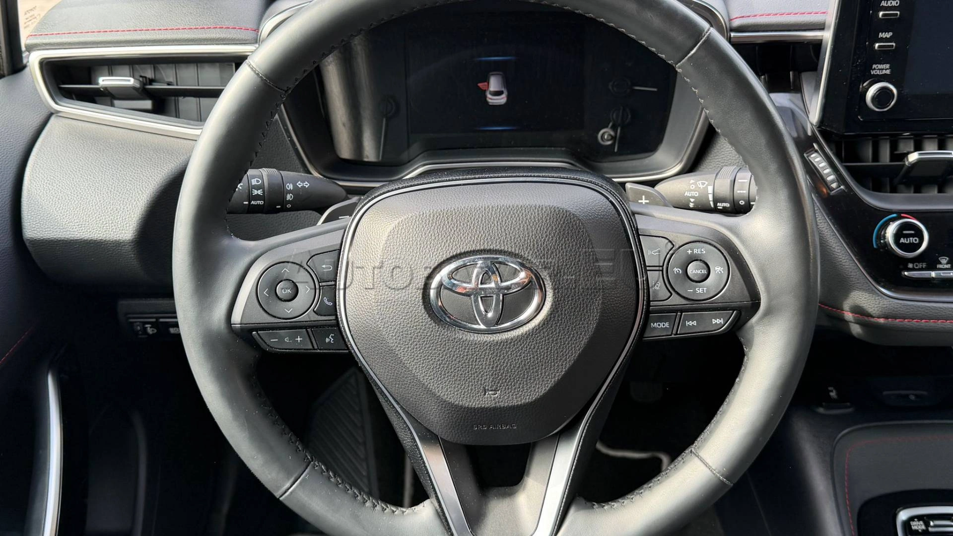 Toyota Corolla Combi TS 2.0 Hybrid Dynamic Force e-CVT Executive — foto 11