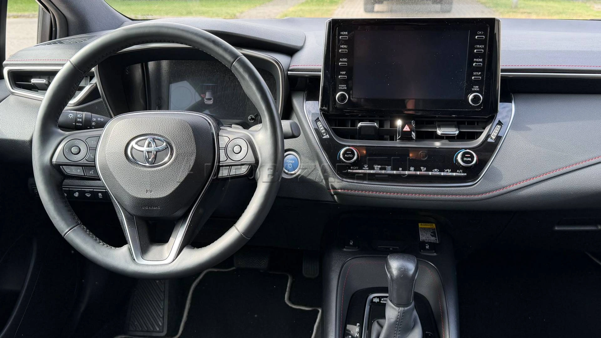 Toyota Corolla Combi TS 2.0 Hybrid Dynamic Force e-CVT Executive — foto 12