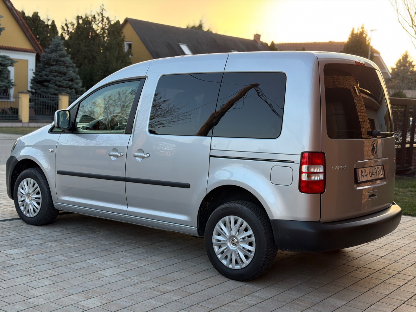 Volkswagen Caddy Kombi 1.6 TDI 102k — foto 6
