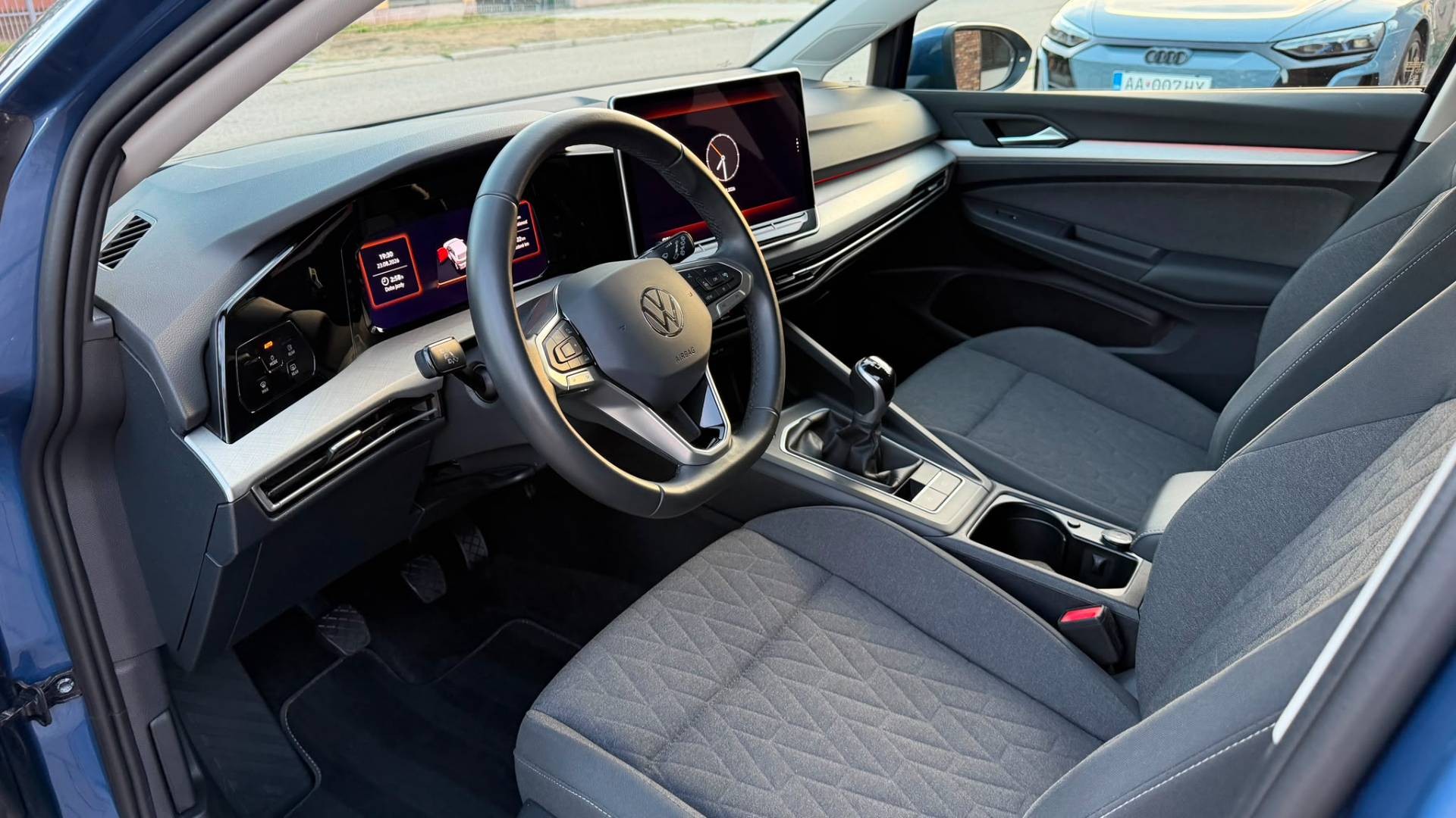 Volkswagen Golf Life 2.0 TDI — foto 12