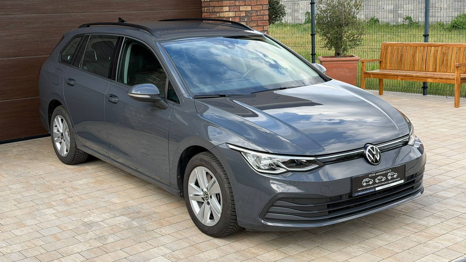 Volkswagen Golf Variant 2.0 TDi DSG,možný úver — foto 3