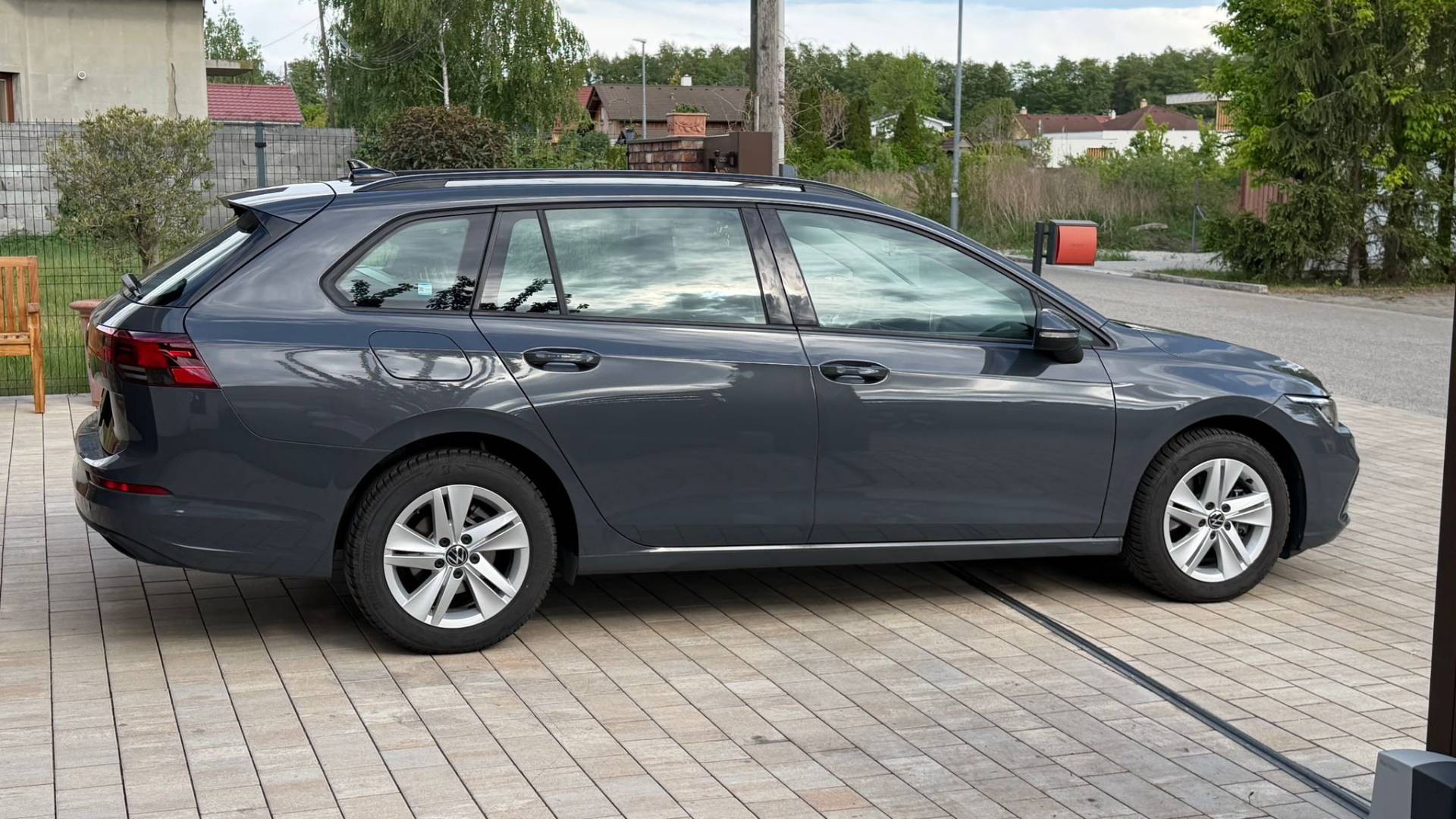Volkswagen Golf Variant 2.0 TDi DSG,možný úver — foto 6