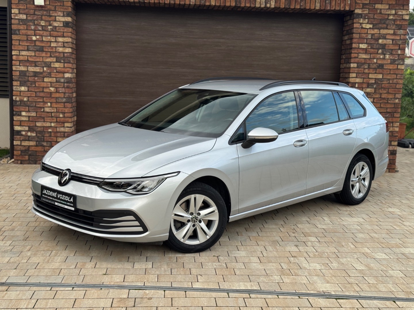 Volkswagen Golf Variant Life 2.0 TDI SCR 85kW DSG