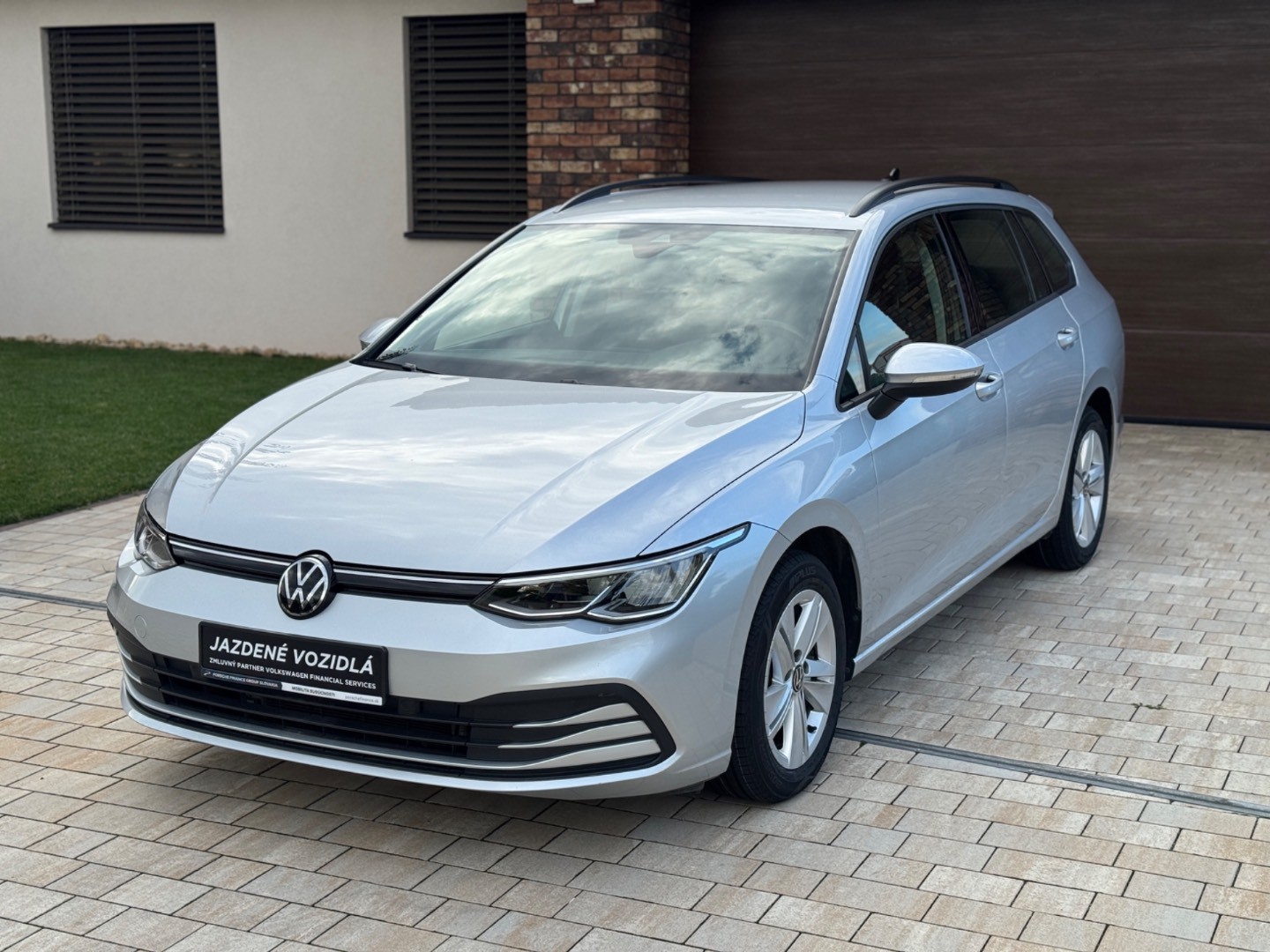Volkswagen Golf Variant Life 2.0 TDI SCR 85kW DSG — foto 5