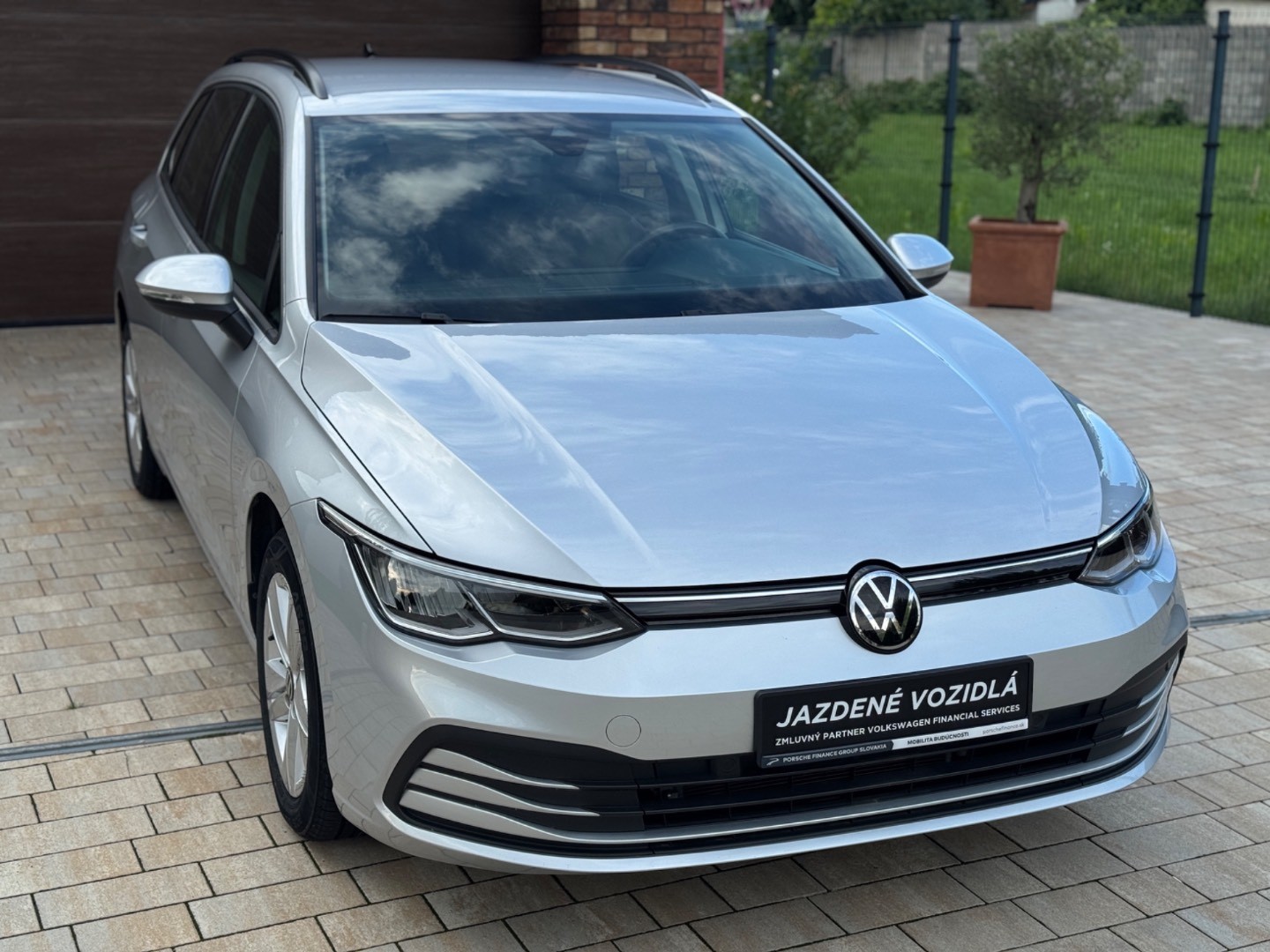 Volkswagen Golf Variant Life 2.0 TDI SCR 85kW DSG — foto 7