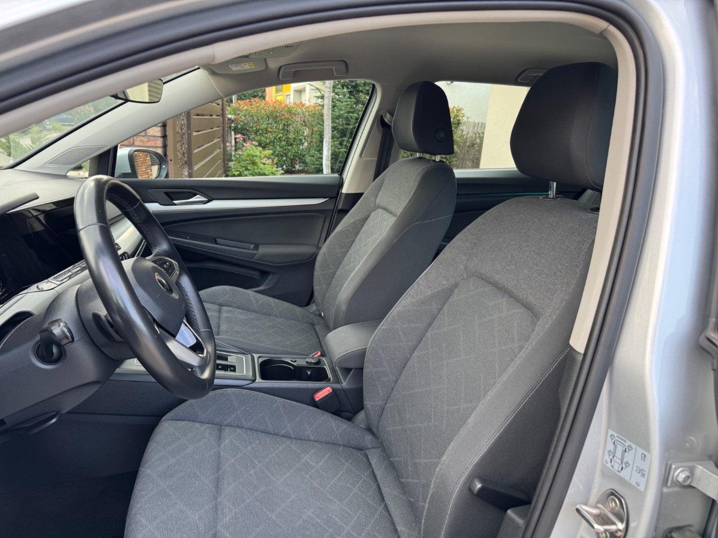 Volkswagen Golf Variant Life 2.0 TDI SCR 85kW DSG — foto 15