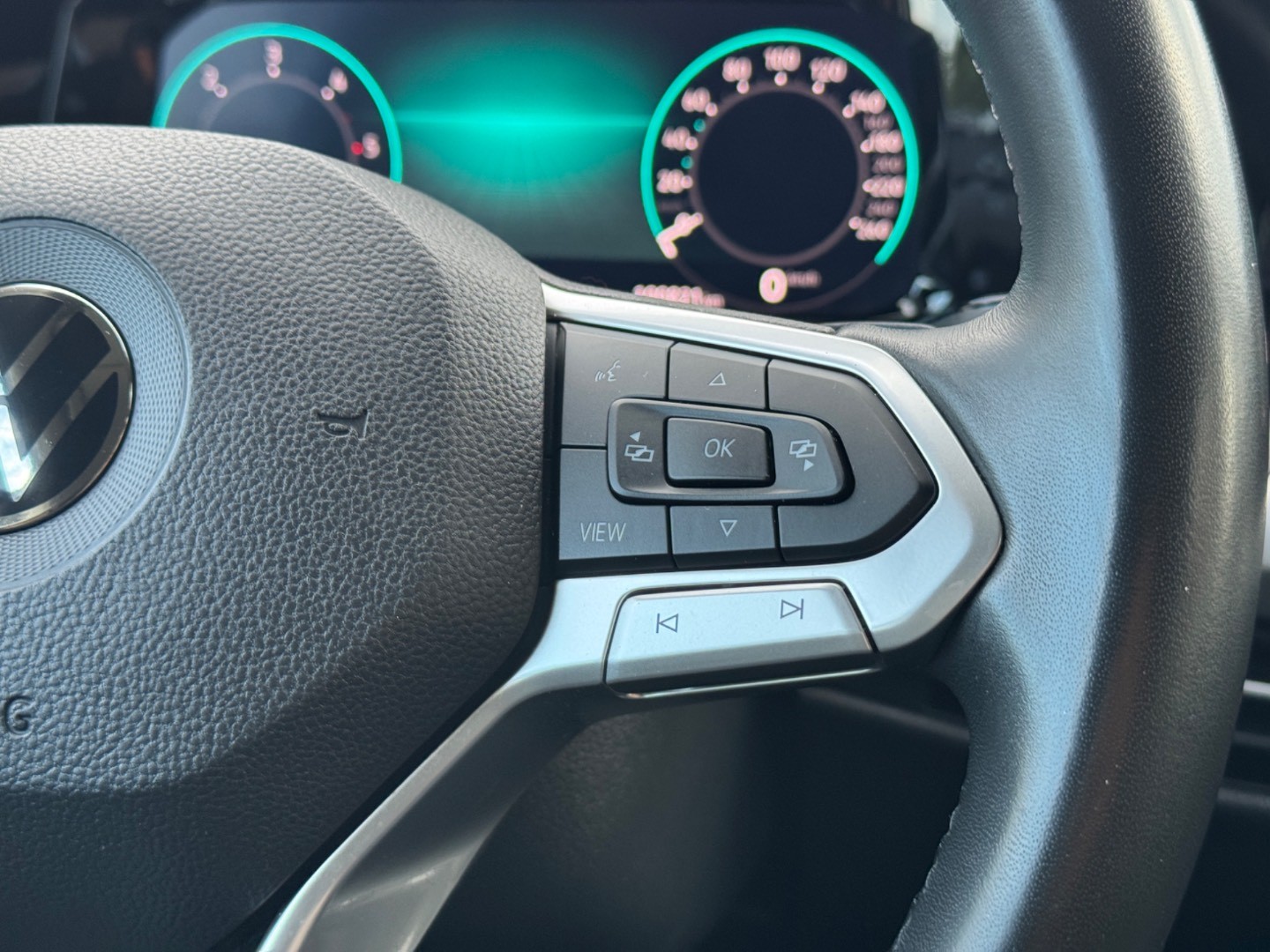Volkswagen Golf Variant Life 2.0 TDI SCR 85kW DSG — foto 17