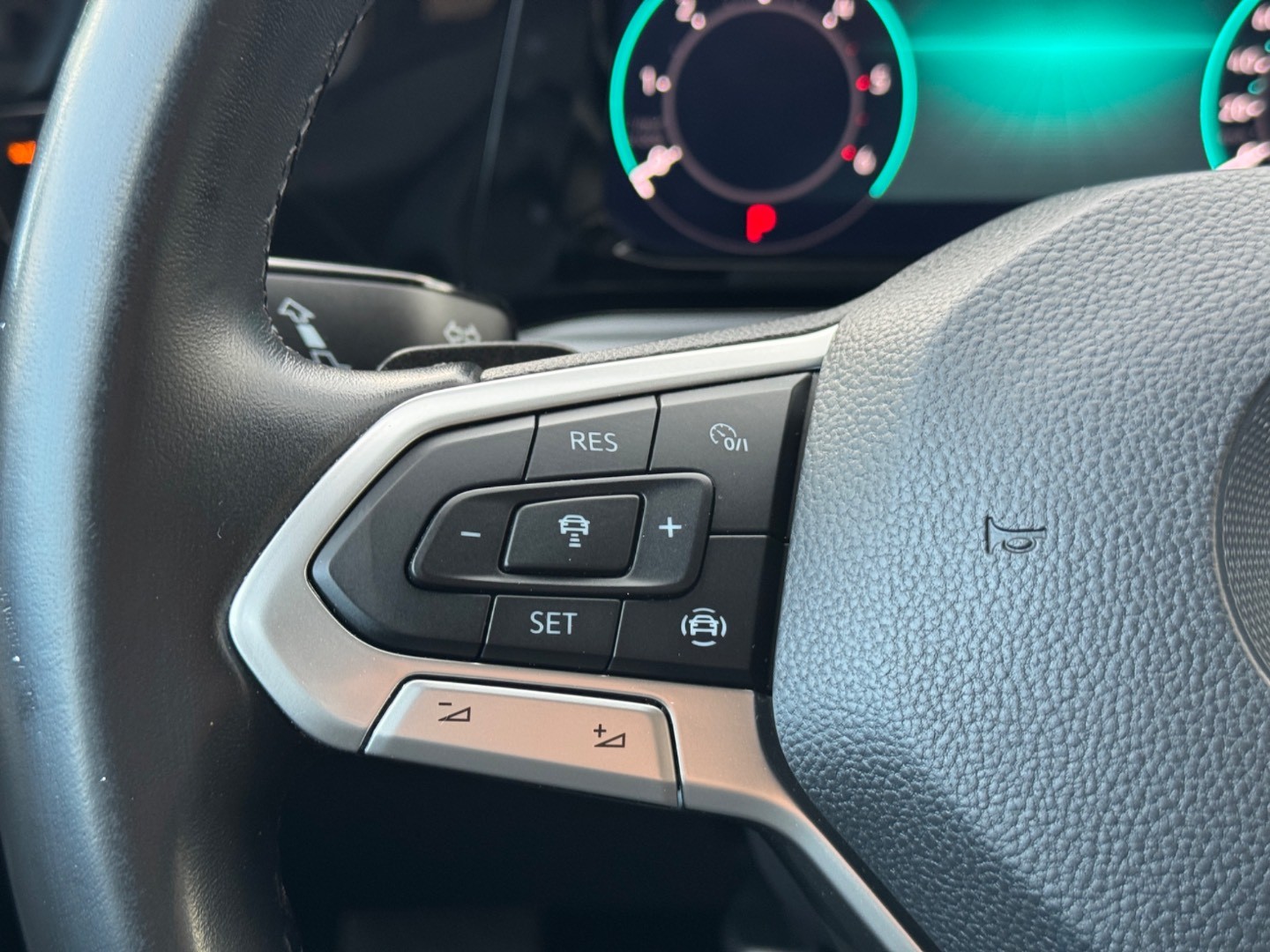 Volkswagen Golf Variant Life 2.0 TDI SCR 85kW DSG — foto 18