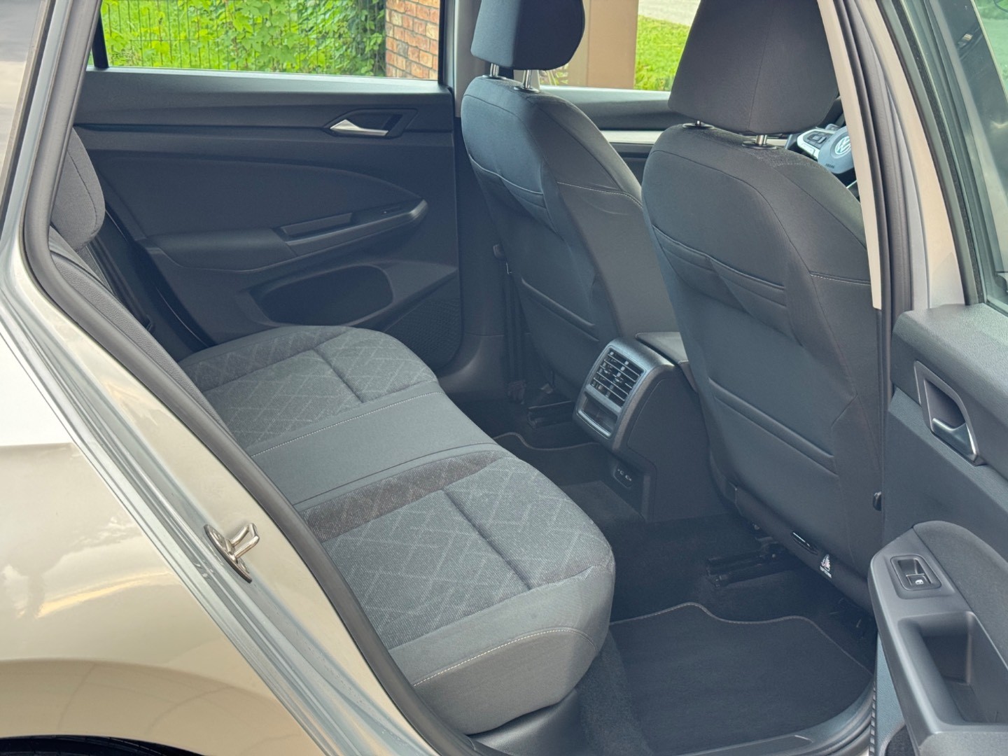 Volkswagen Golf Variant Life 2.0 TDI SCR 85kW DSG — foto 22