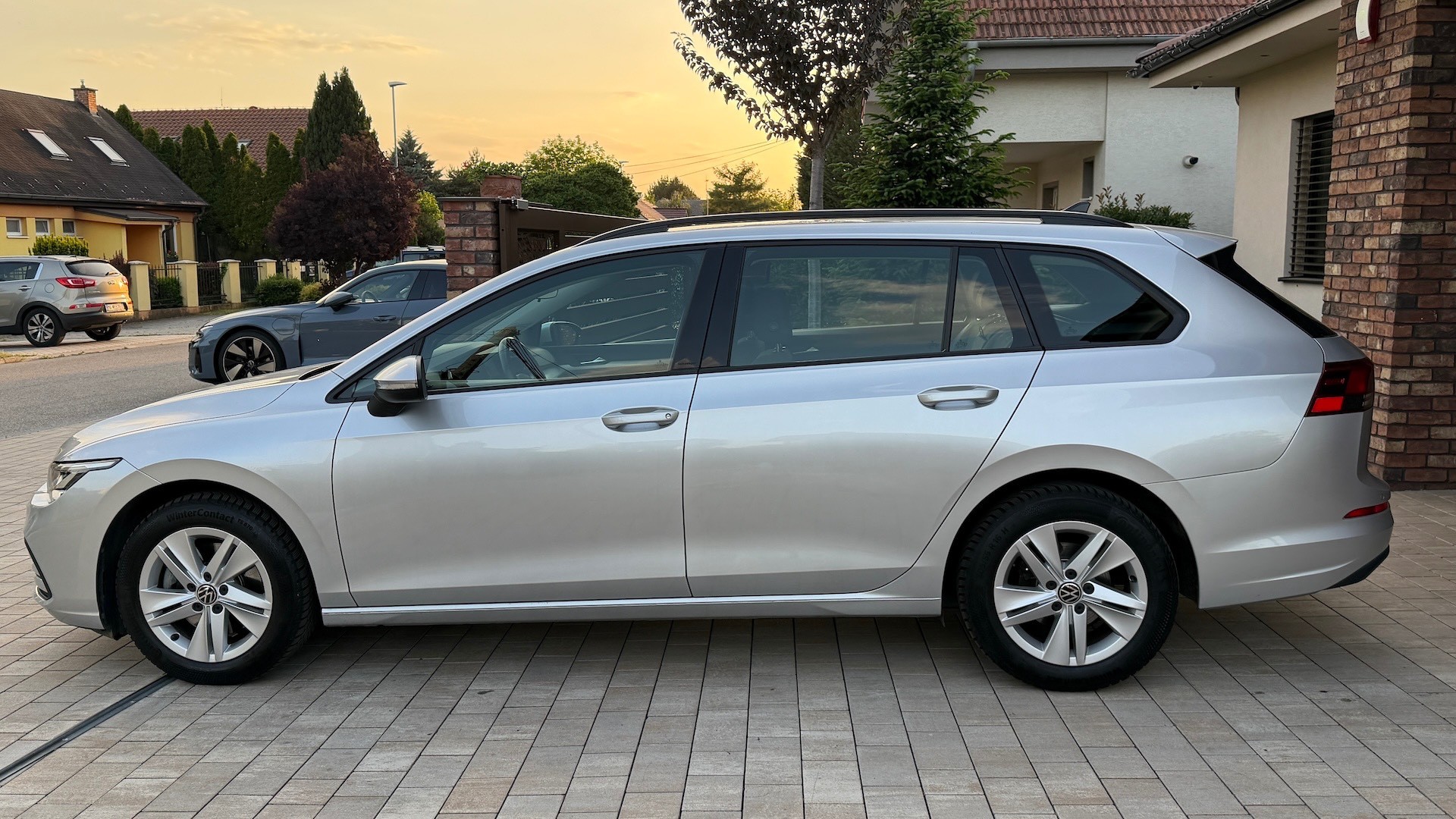 Volkswagen Golf Variant Life 2.0 TDI SCR 85kW DSG — foto 8