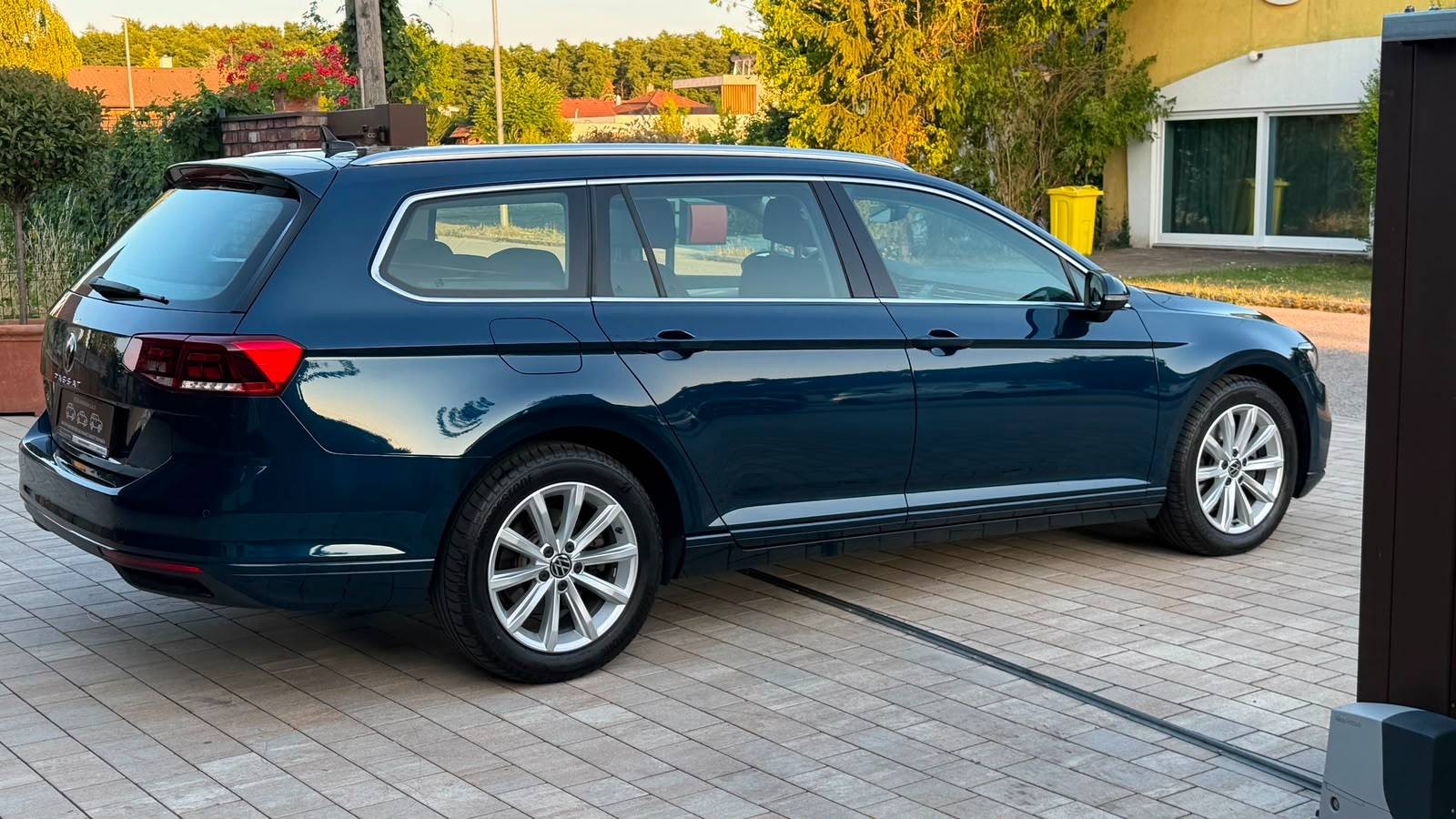 Volkswagen Passat Variant — foto 11