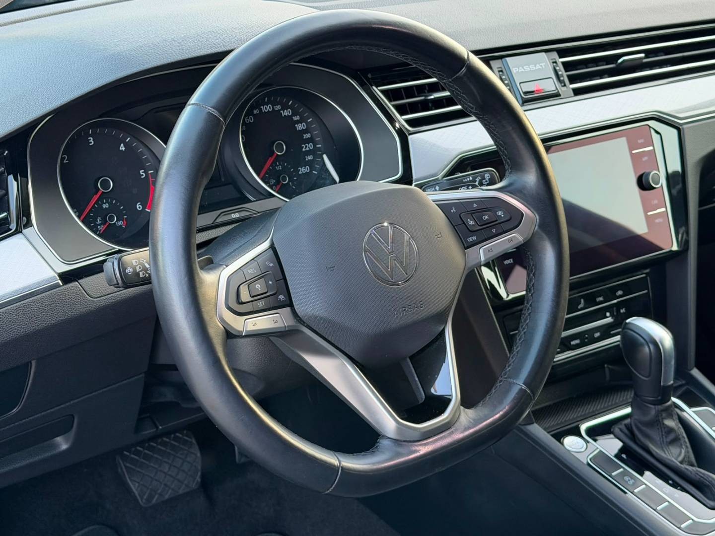 Volkswagen Passat Variant — foto 13