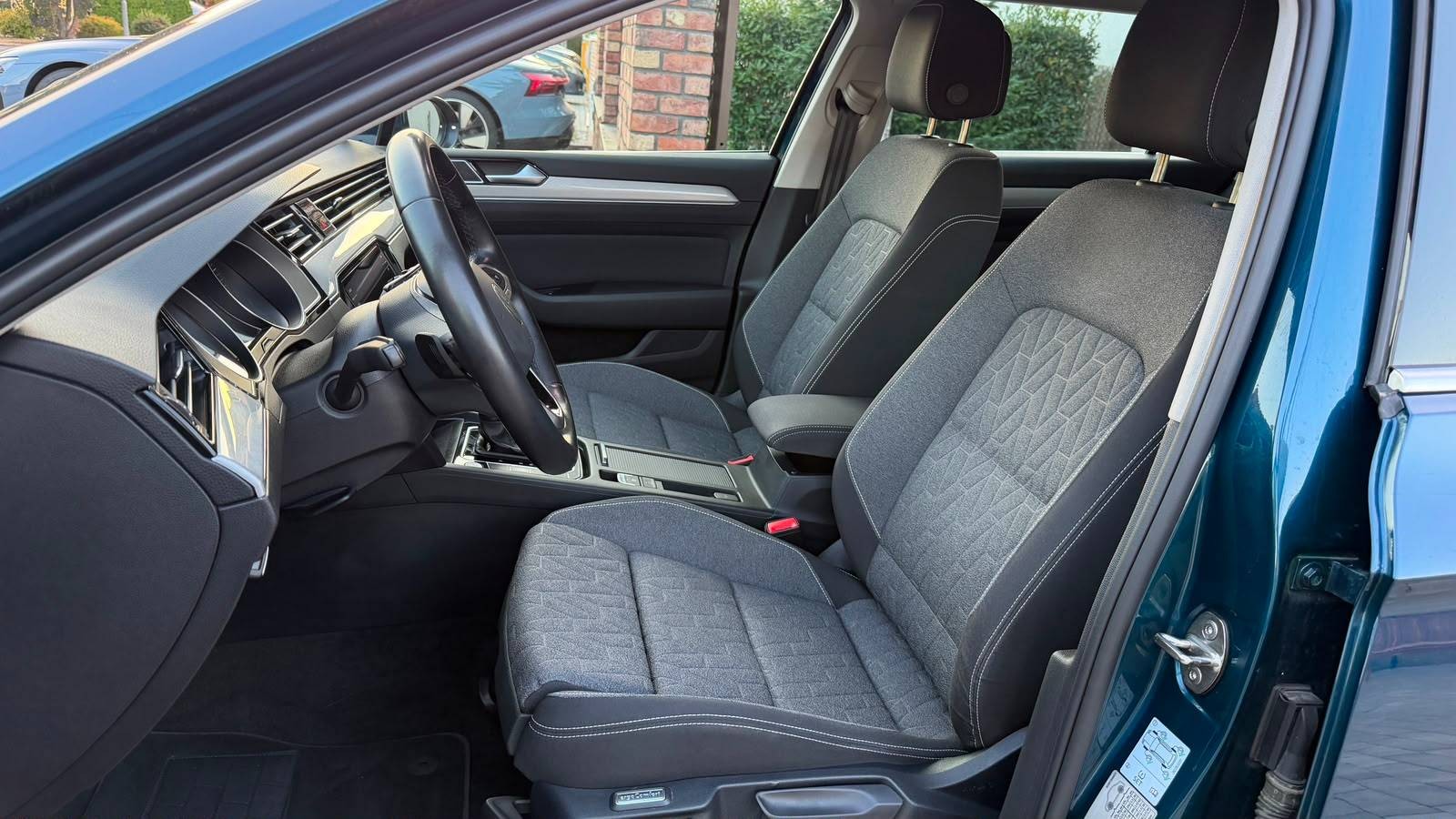 Volkswagen Passat Variant — foto 14