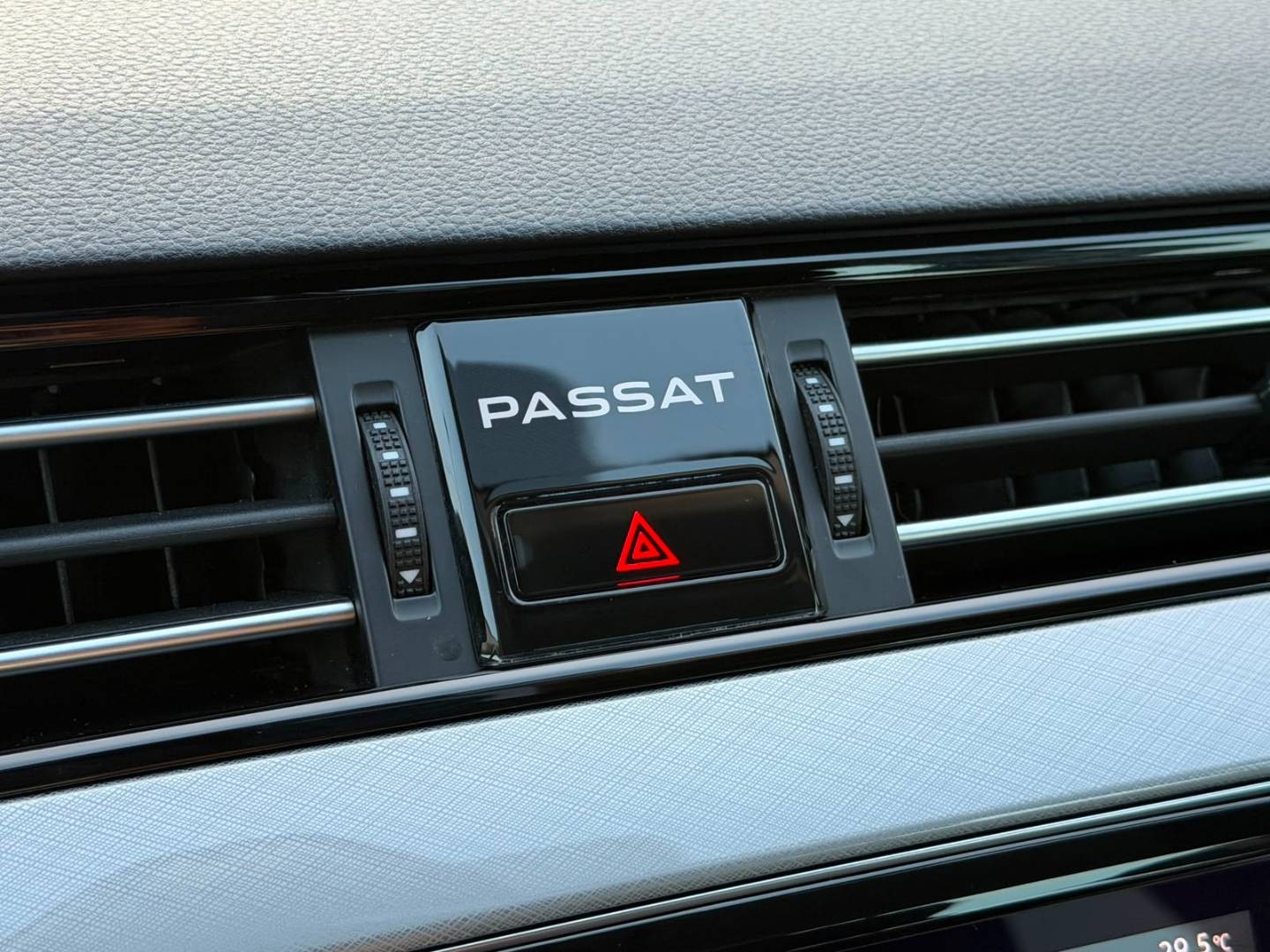 Volkswagen Passat Variant — foto 17