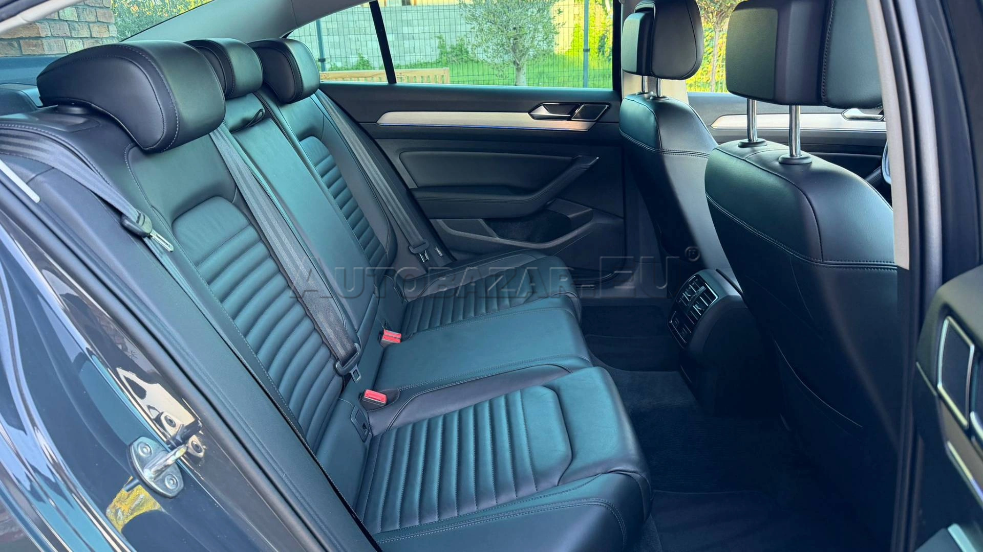 Volkswagen Passat Variant GTE 1,4 TSI Plug-in-hybrid 6DSG — foto 13