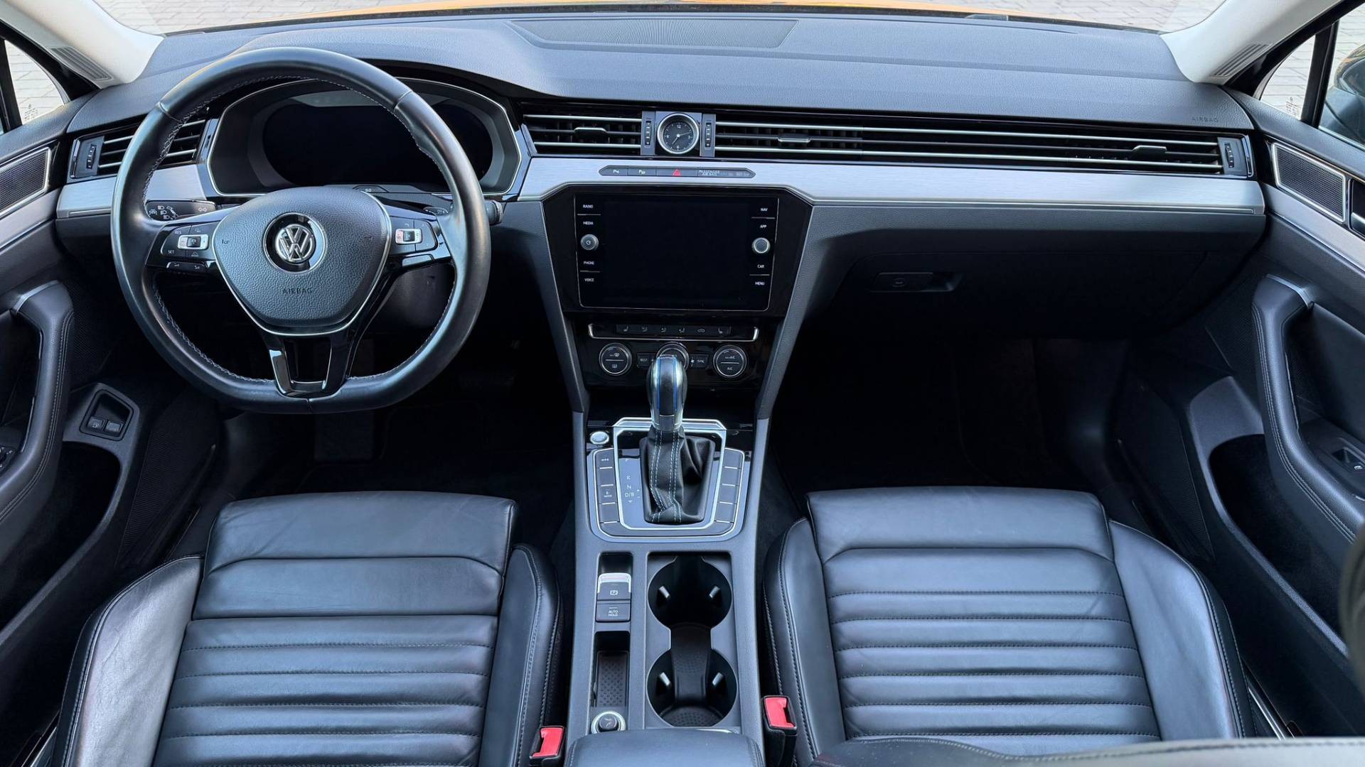 Volkswagen Passat Variant GTE 1,4 TSI Plug-in-hybrid 6DSG — foto 19