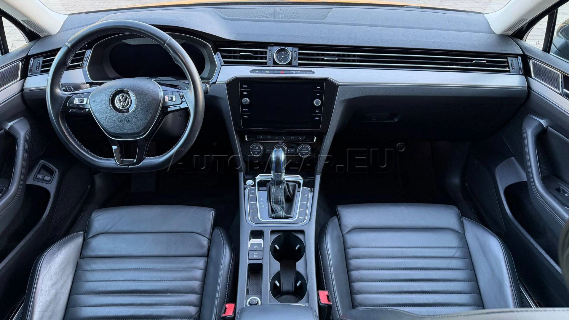 Volkswagen Passat Variant GTE 1,4 TSI Plug-in-hybrid 6DSG — foto 19
