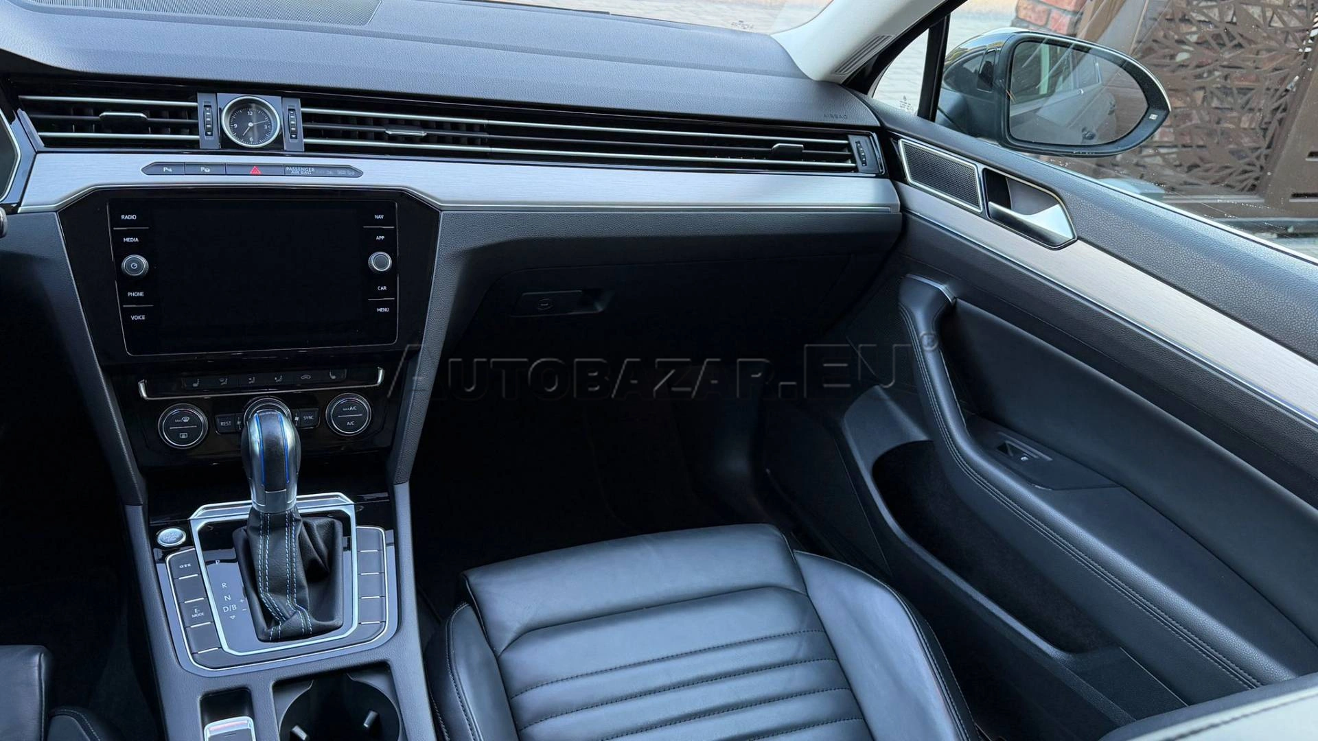 Volkswagen Passat Variant GTE 1,4 TSI Plug-in-hybrid 6DSG — foto 22