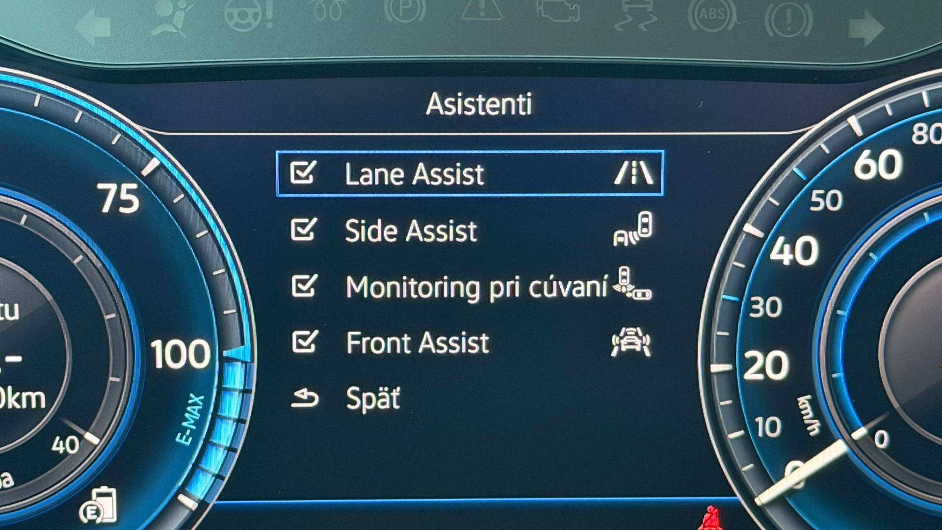 Volkswagen Passat Variant GTE 1,4 TSI Plug-in-hybrid 6DSG — foto 24
