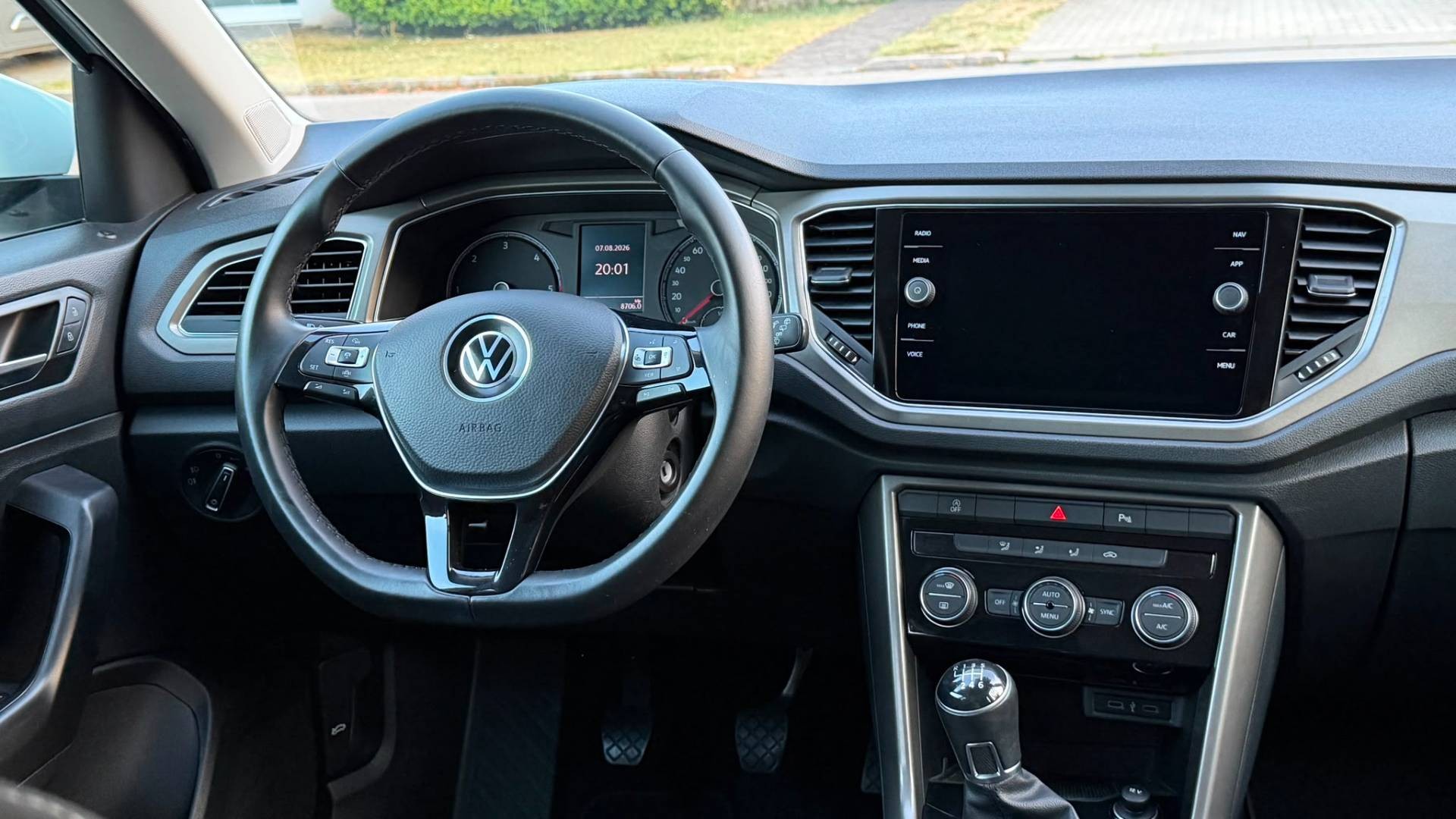 Volkswagen T-Roc 1.6 TDI Style — foto 11