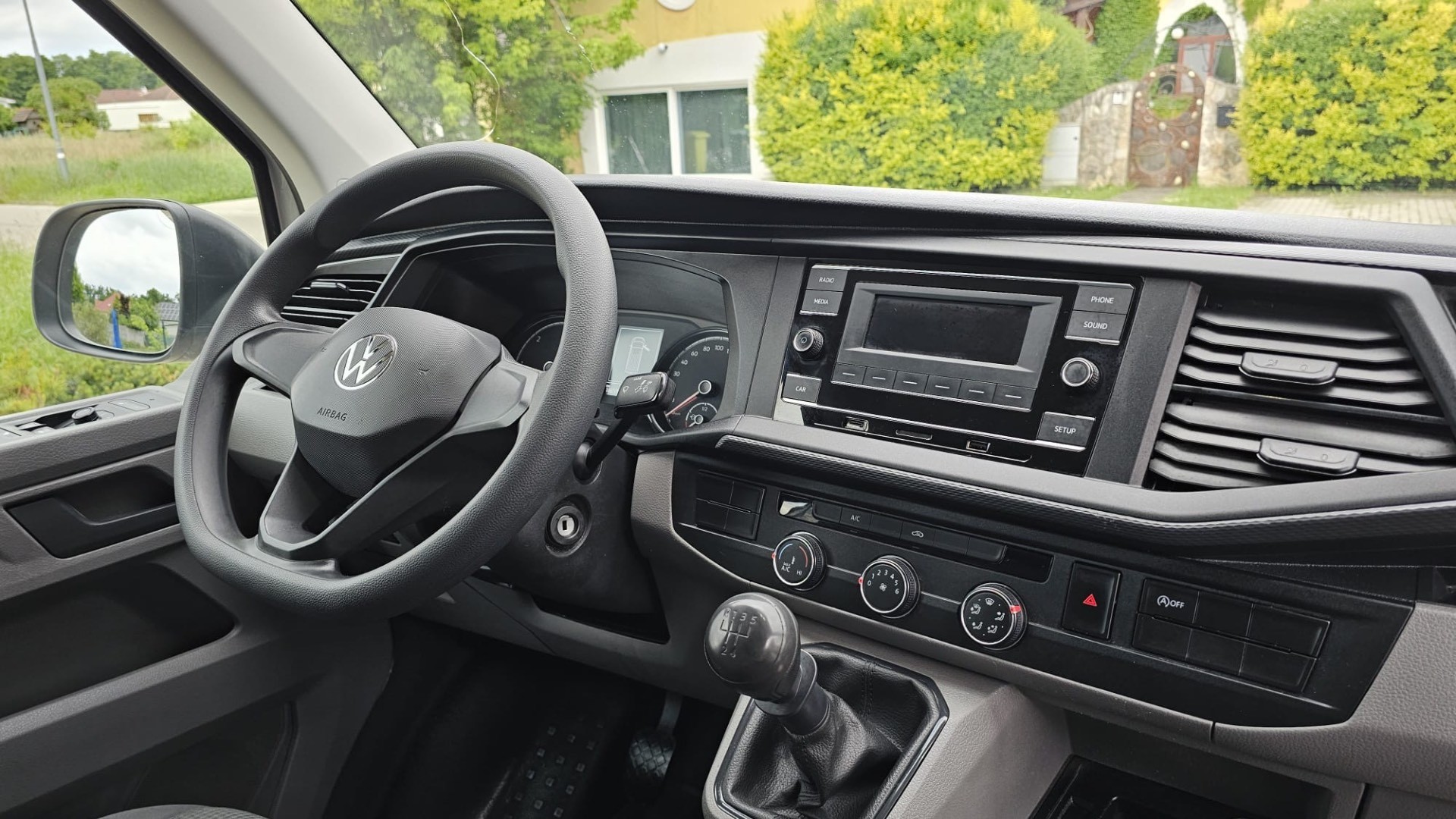 Volkswagen T6 Transporter 2.0TDi,izolovaná užitkova časť s chladiacou jednotkou — foto 8