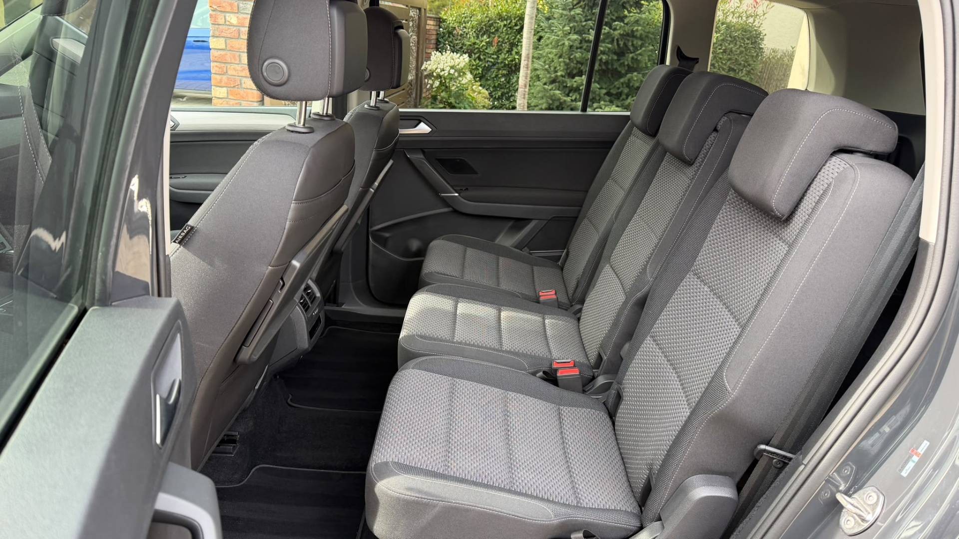 Volkswagen Touran 2.0 TDI SCR 150k Comfortline DSG — foto 13