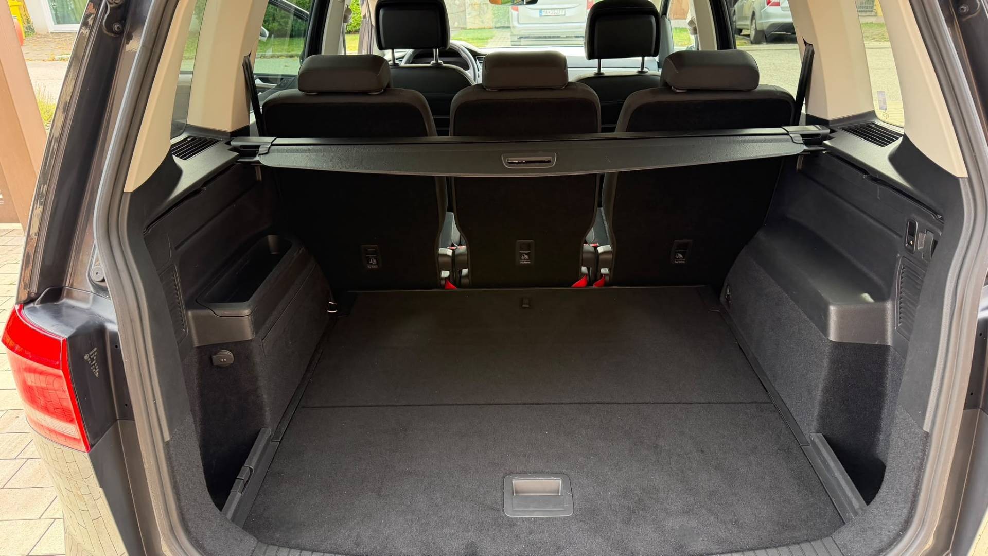 Volkswagen Touran 2.0 TDI SCR 150k Comfortline DSG — foto 15