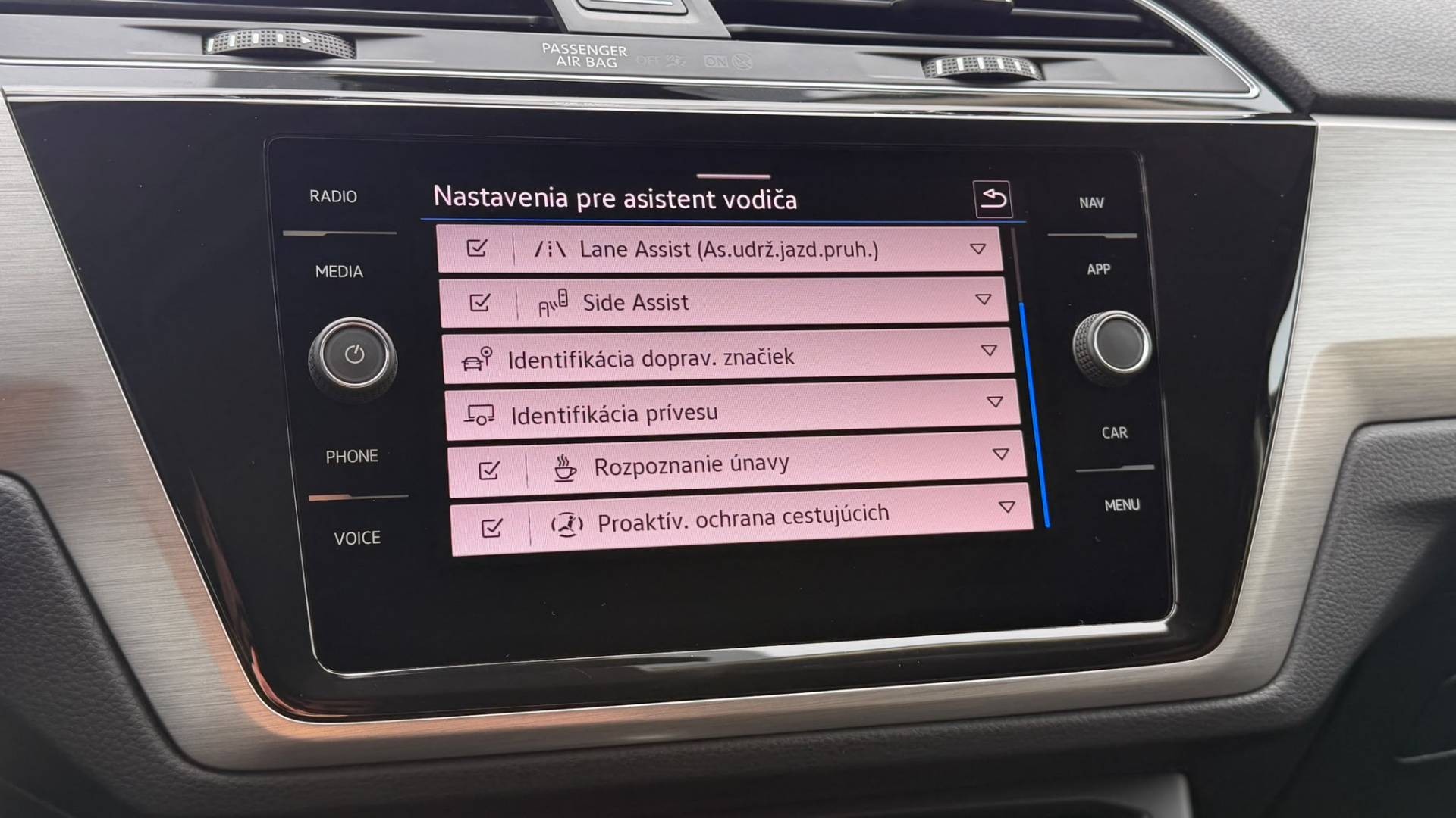 Volkswagen Touran 2.0 TDI SCR 150k Comfortline DSG — foto 21